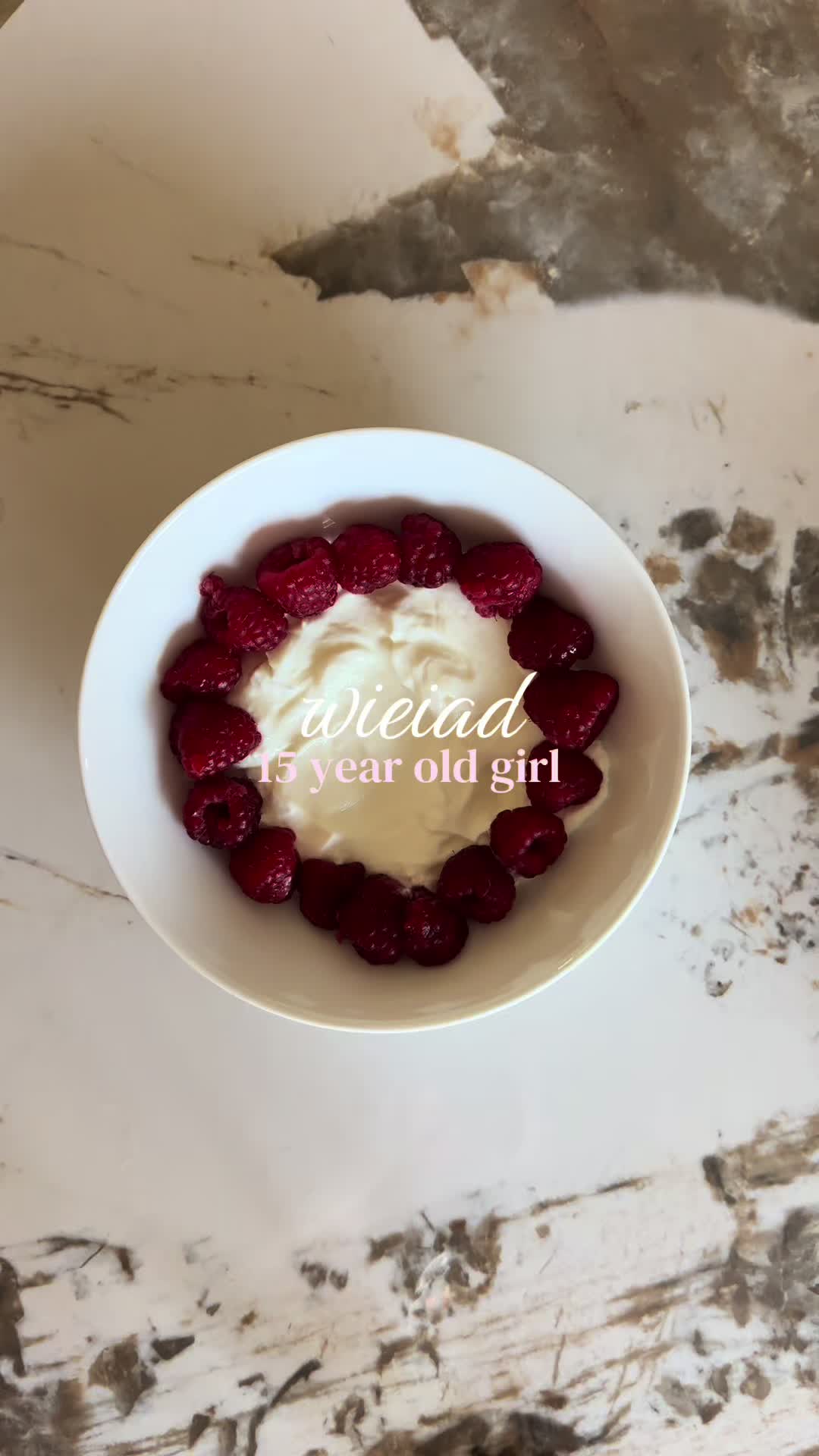 @livryia ᥫ᭡
