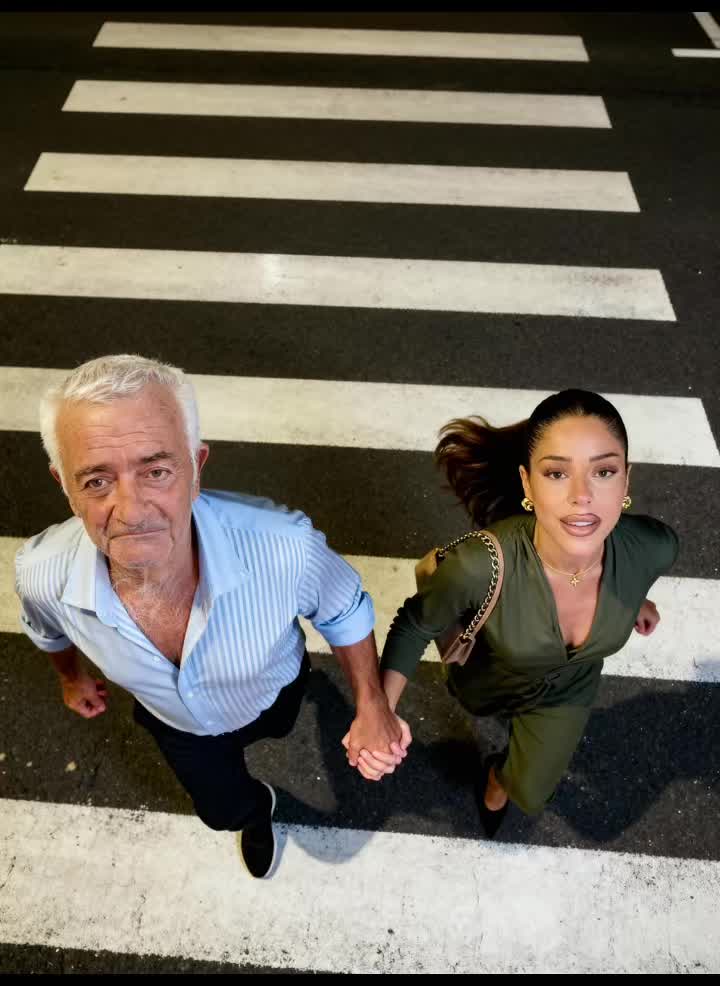 @η θεια του σκυφτουλη.