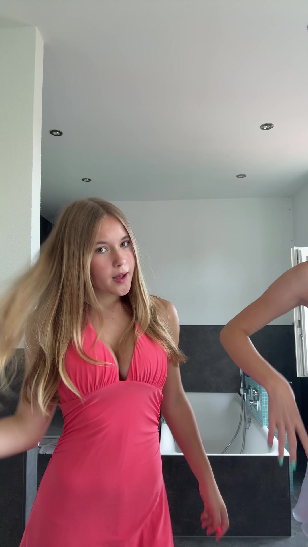 @Lena