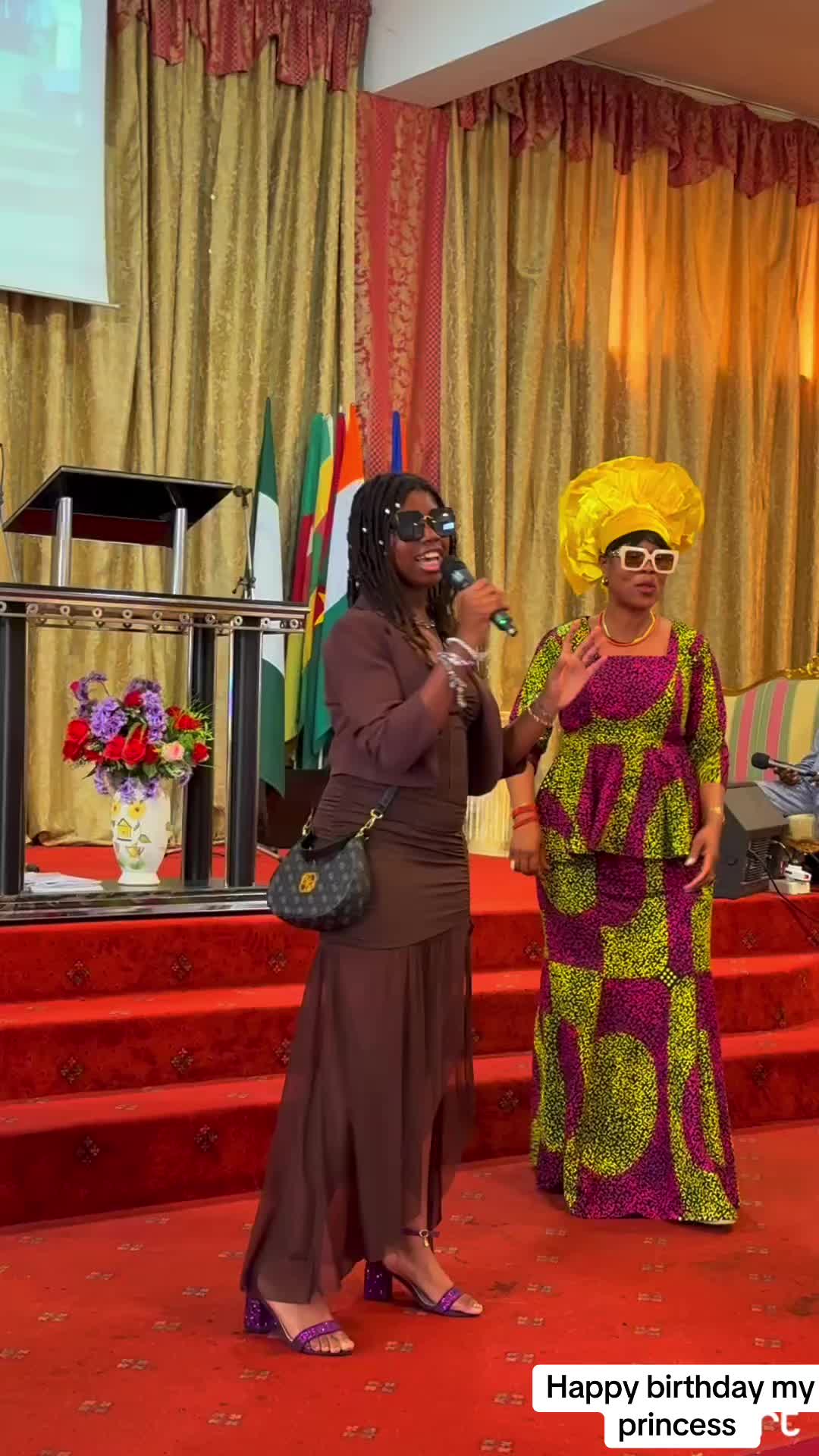 @queenofrockzia.H Exceptional Q