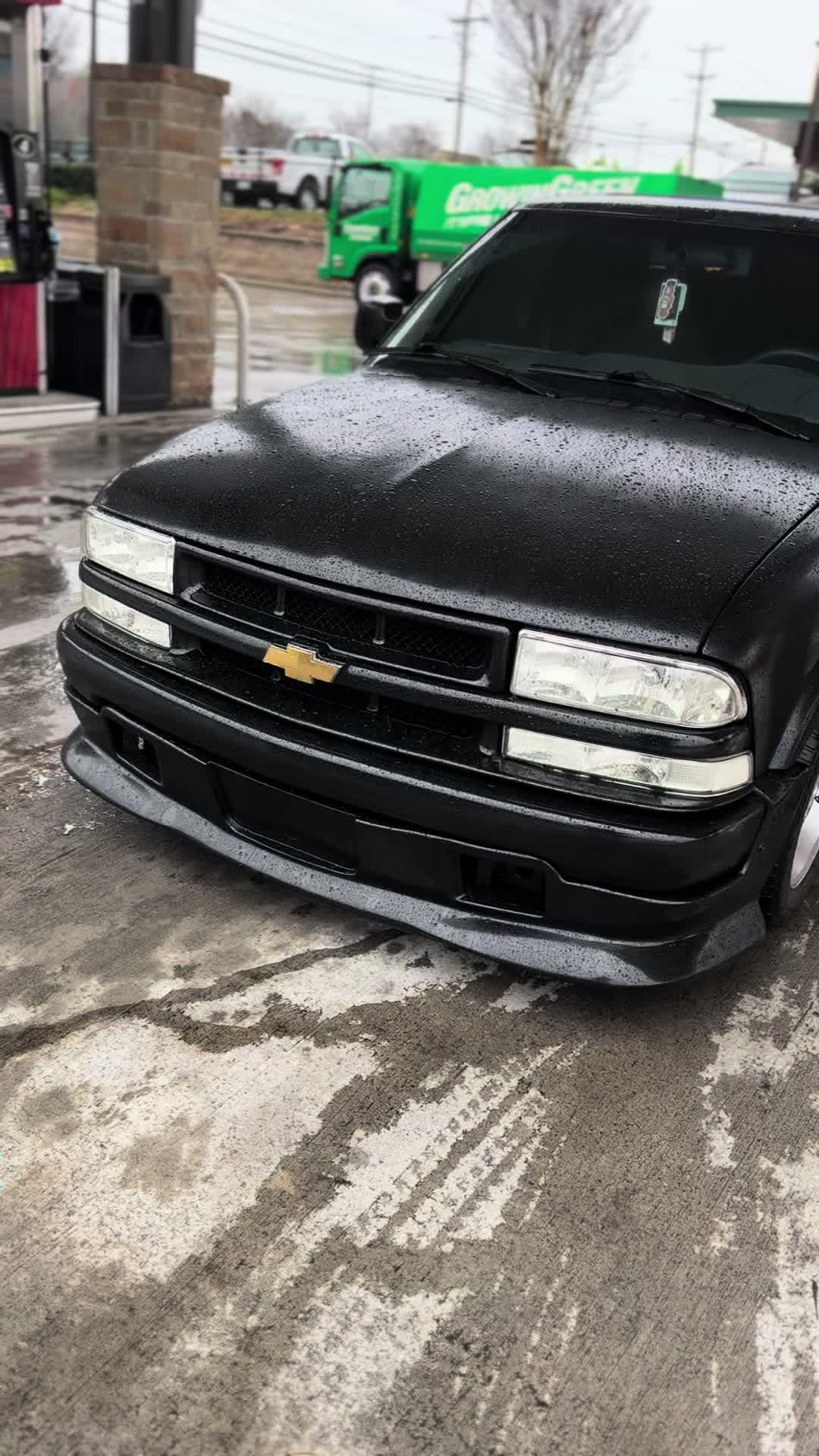 @x.andrewww