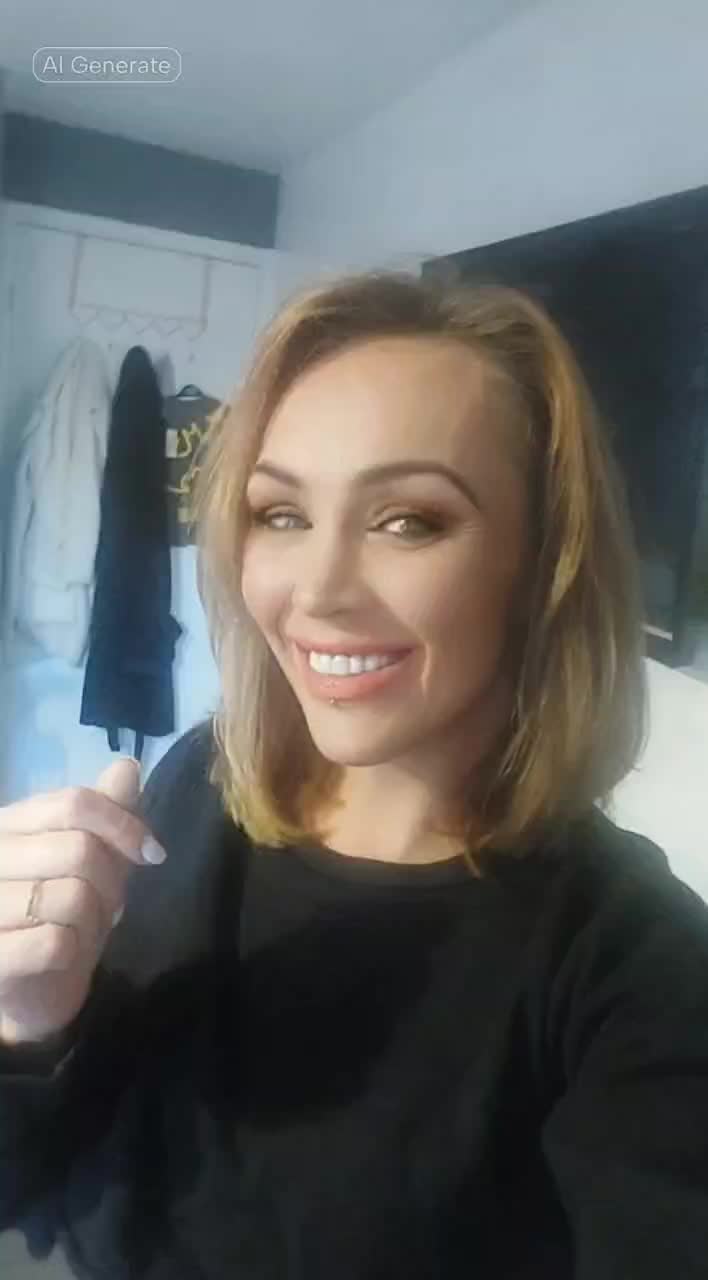 @Queenie b