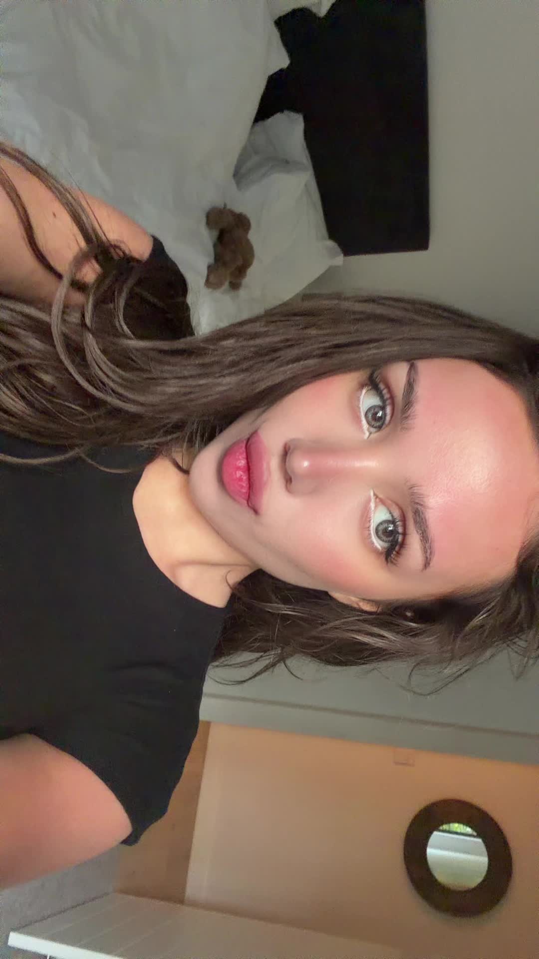 @attractiveniva