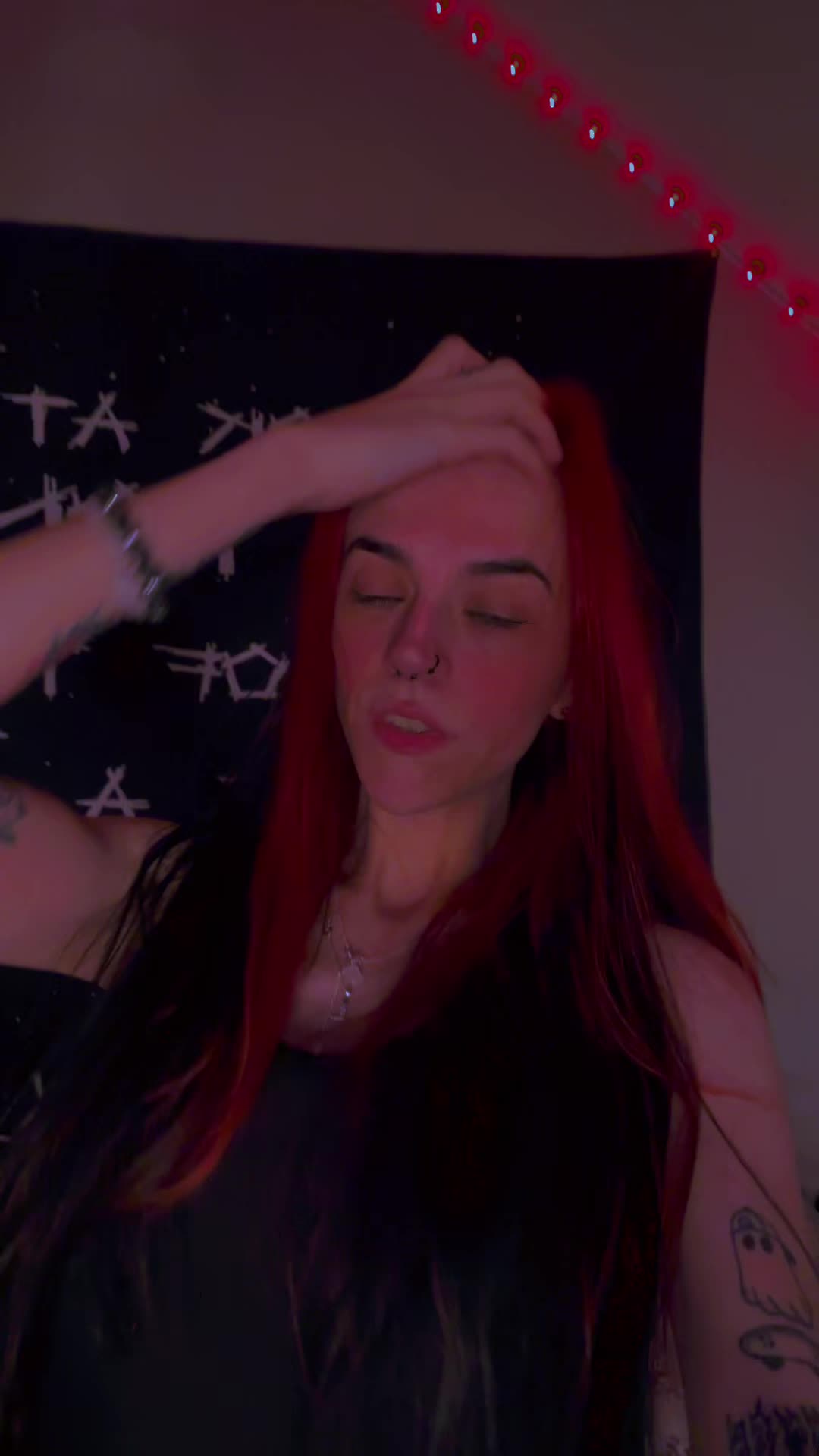 @𝓘𝓽𝔃𝓚𝓮𝓻𝓻𝔂<3