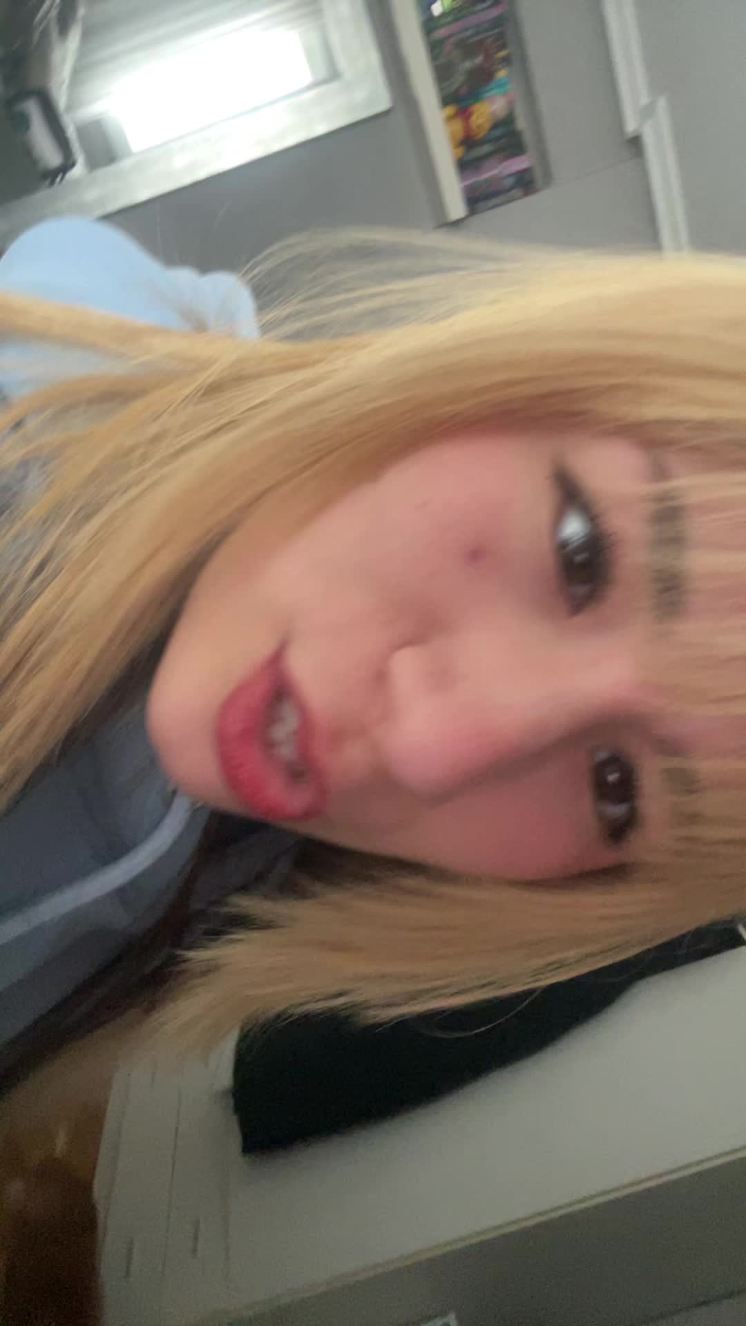 @Ro