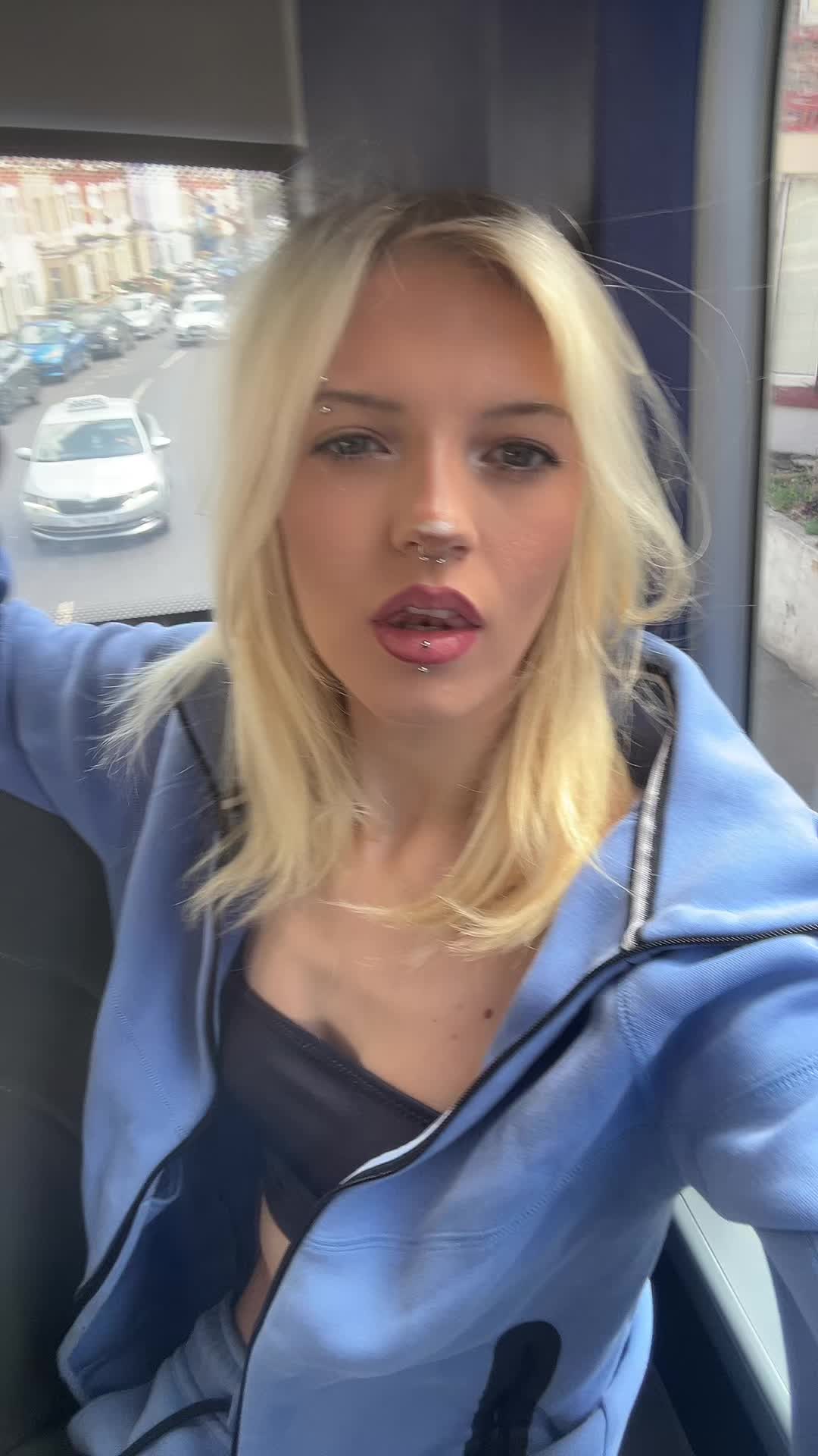 @️