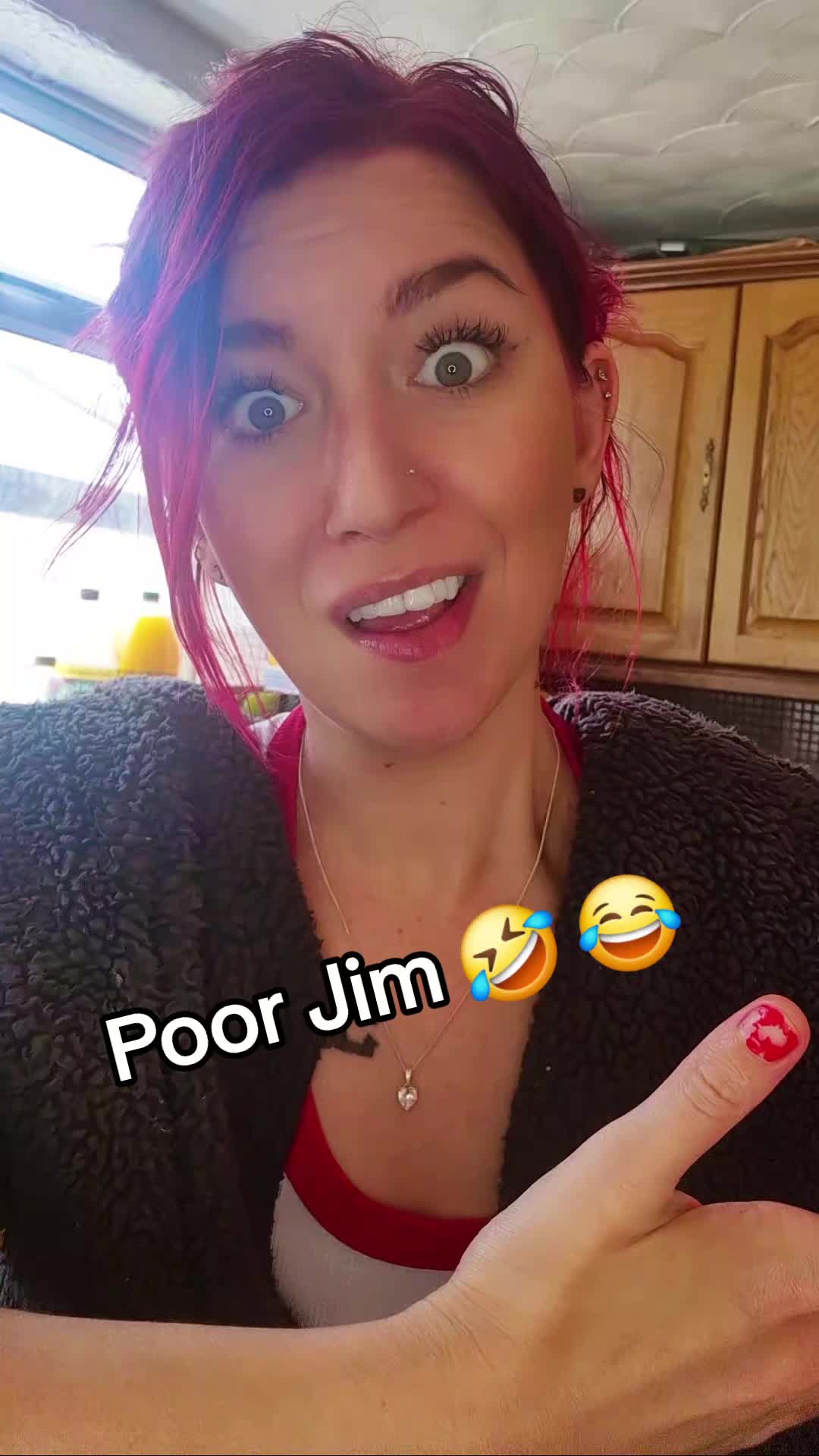 @Amyᥫ᭡.