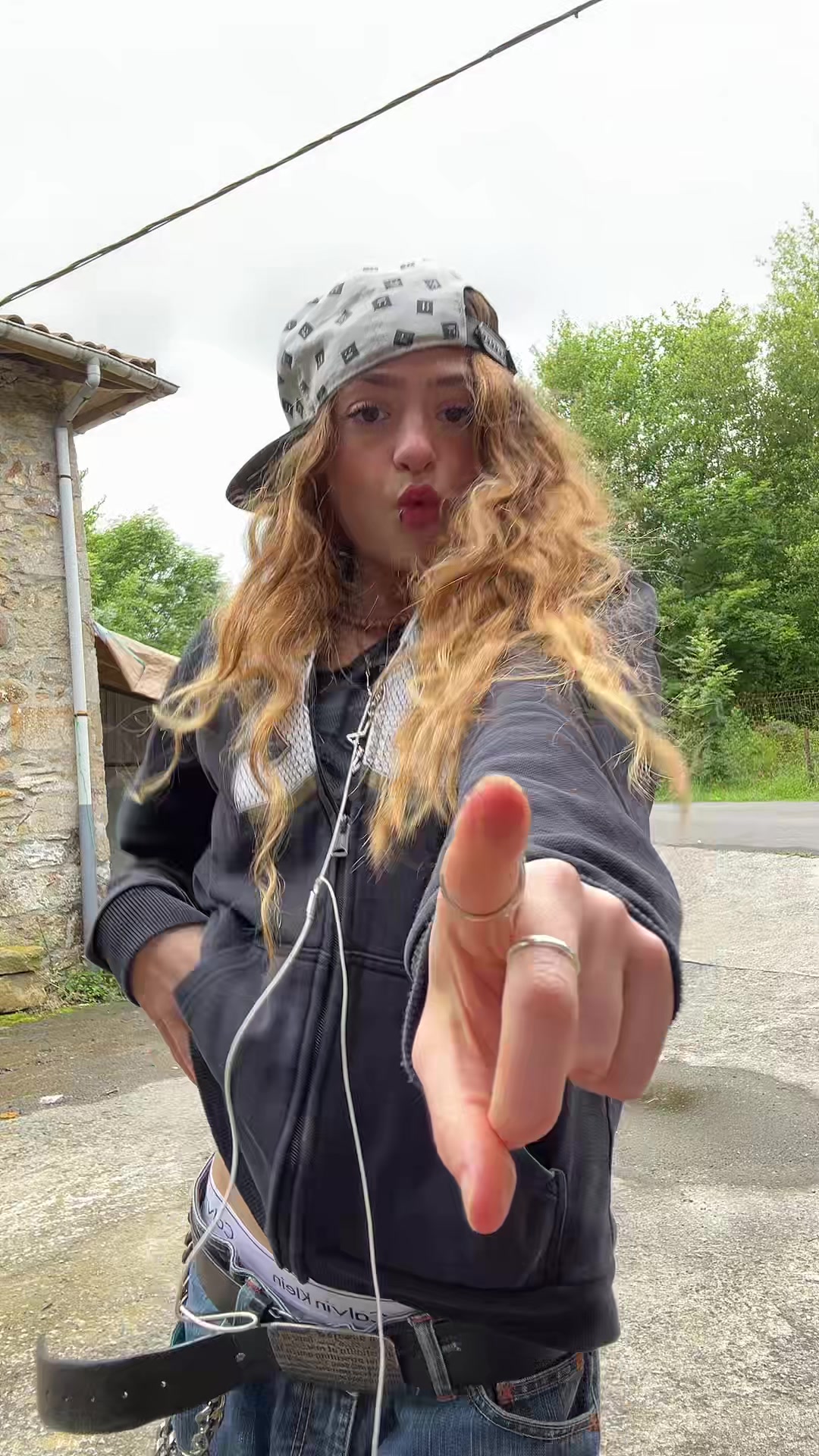 @haizeenee