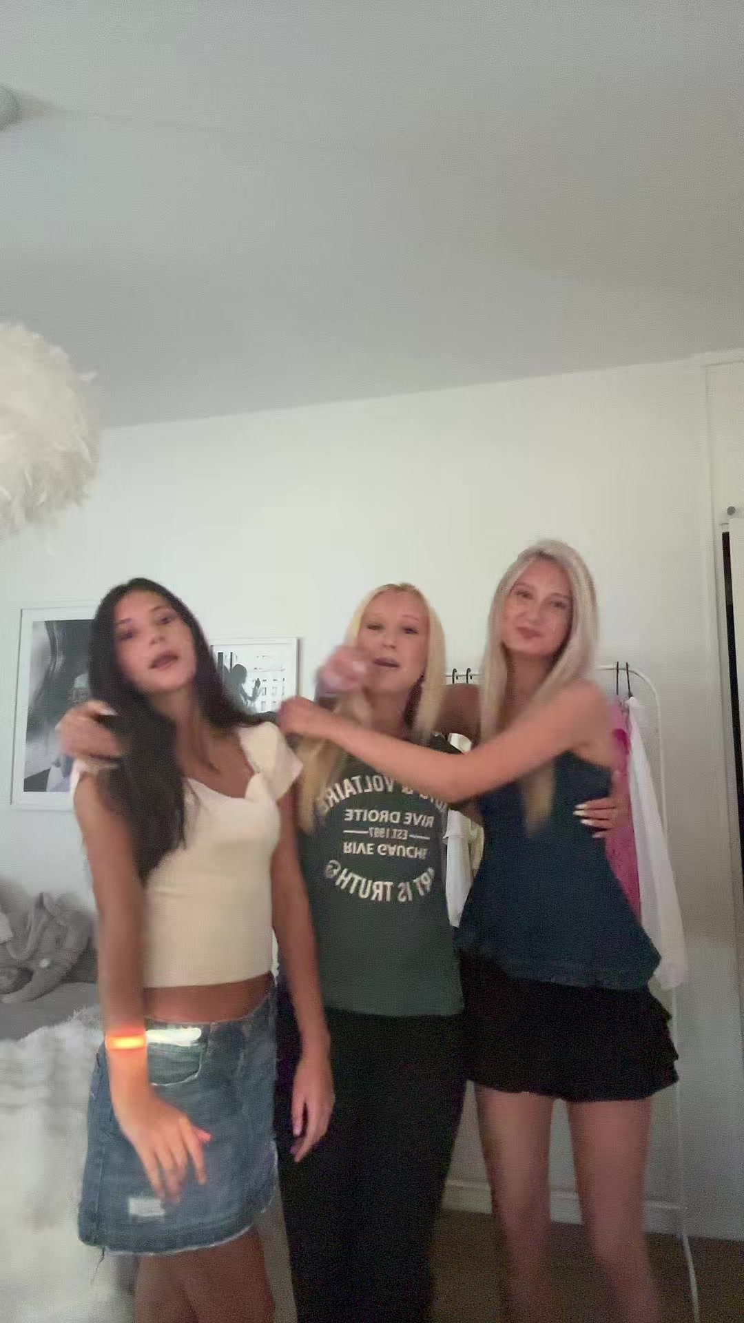 @dinrebecca1