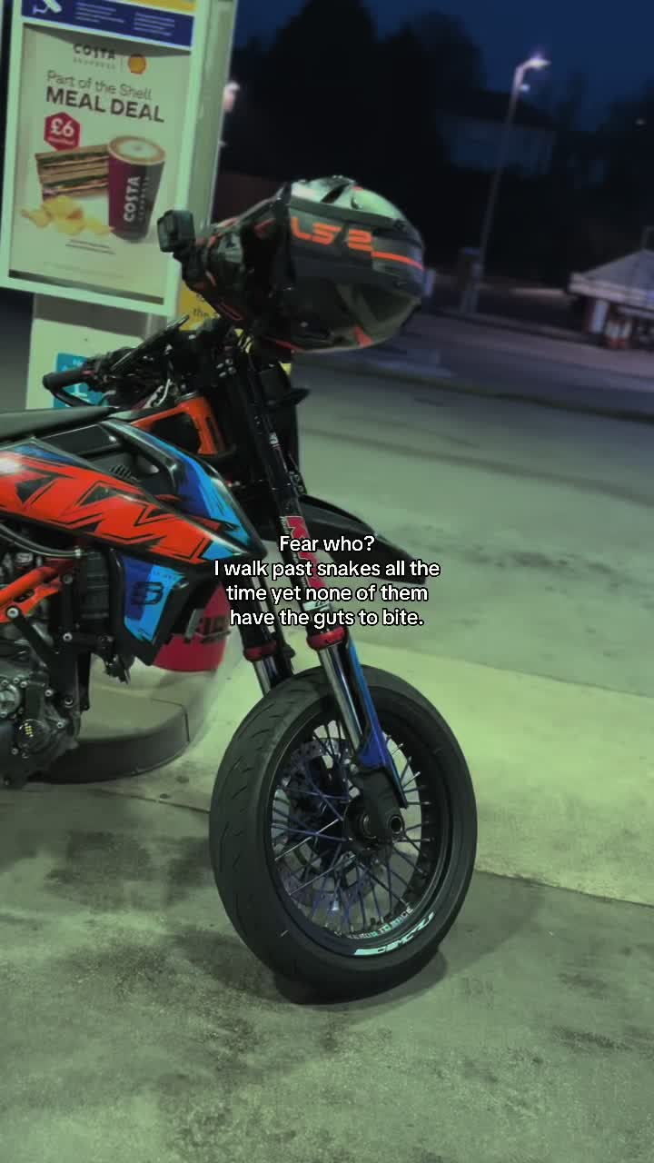 @Supermoto_Ash