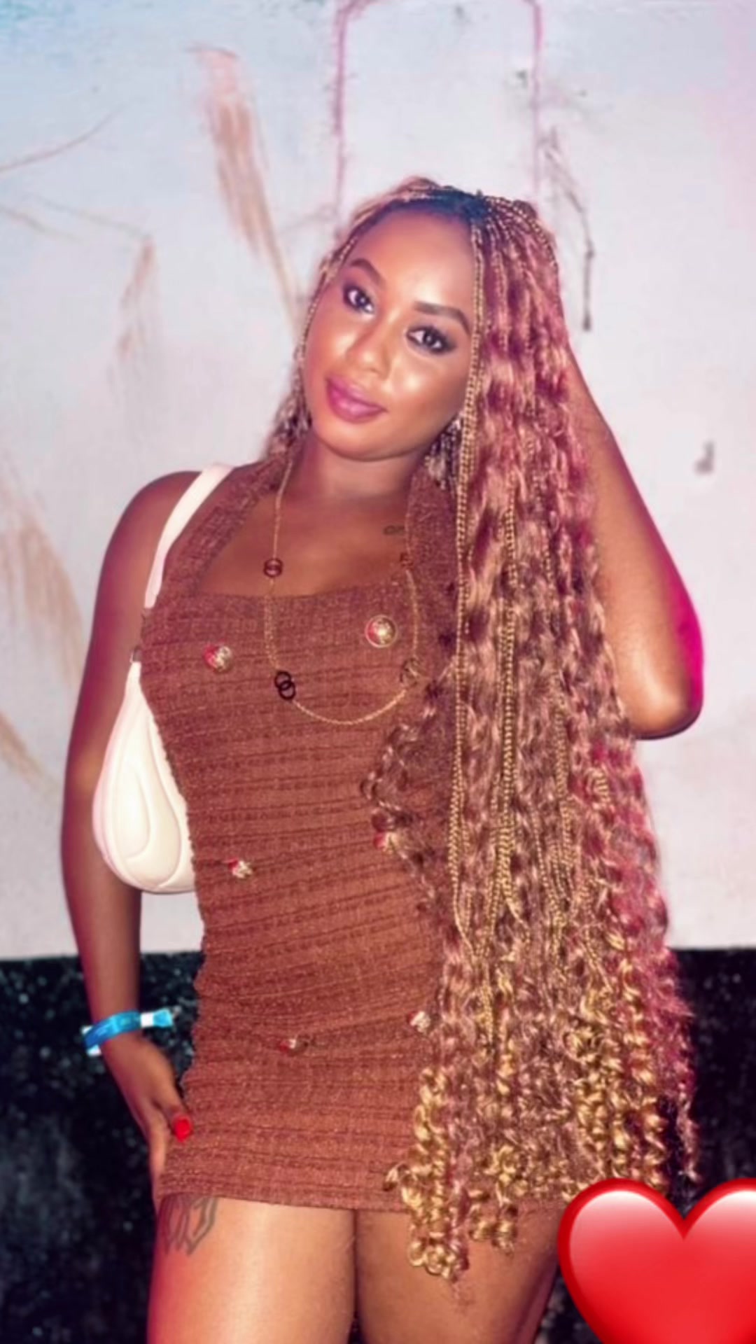@Awinha👸🇬🇼