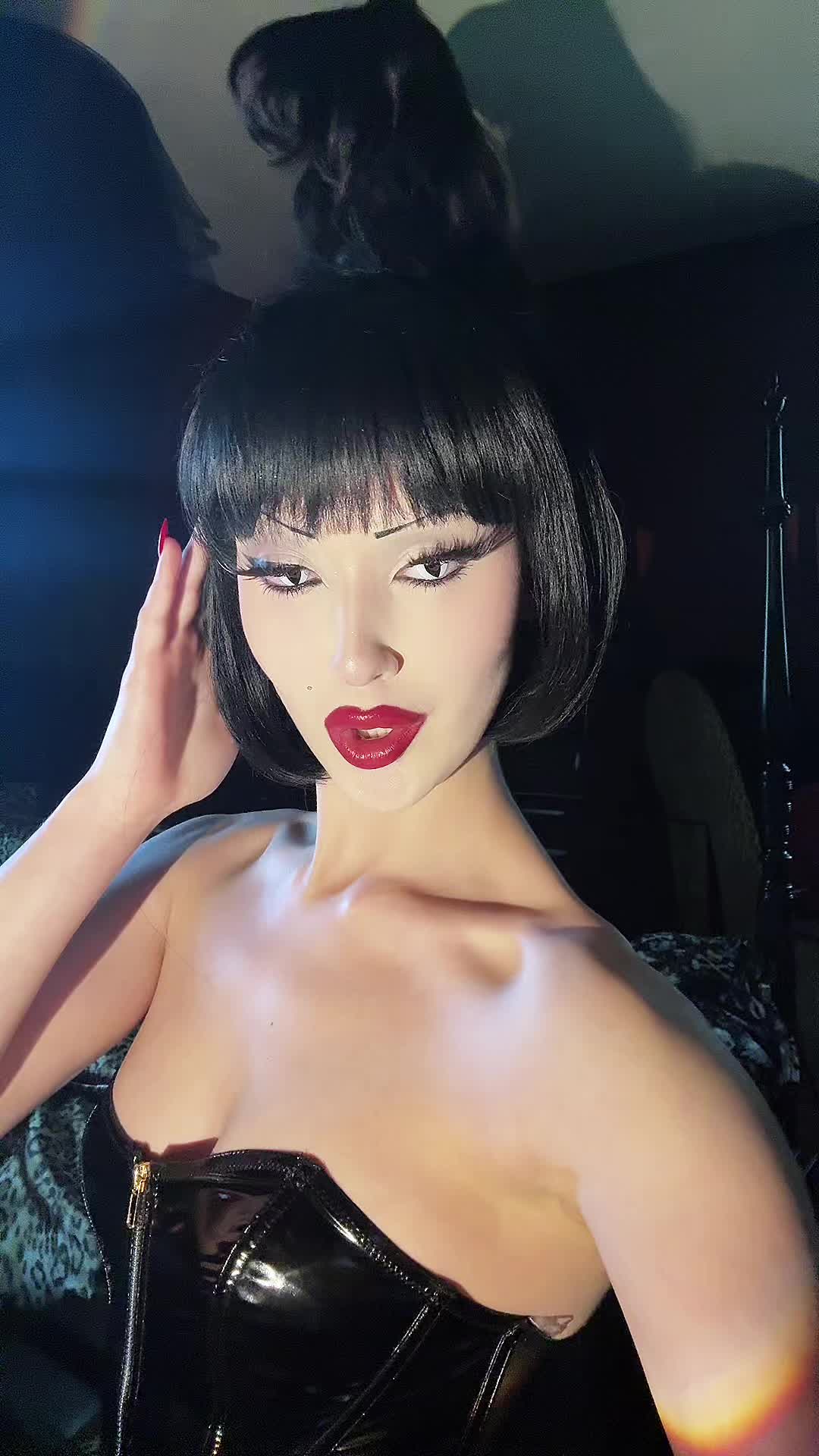 @𝒮𝐼𝑅𝐸𝒩𝒜 𝒮𝒯𝒜𝑅𝑅💋