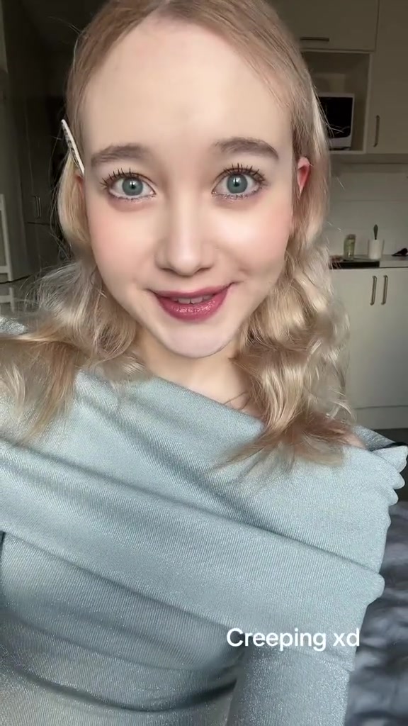 @thecutemirrorgirl
