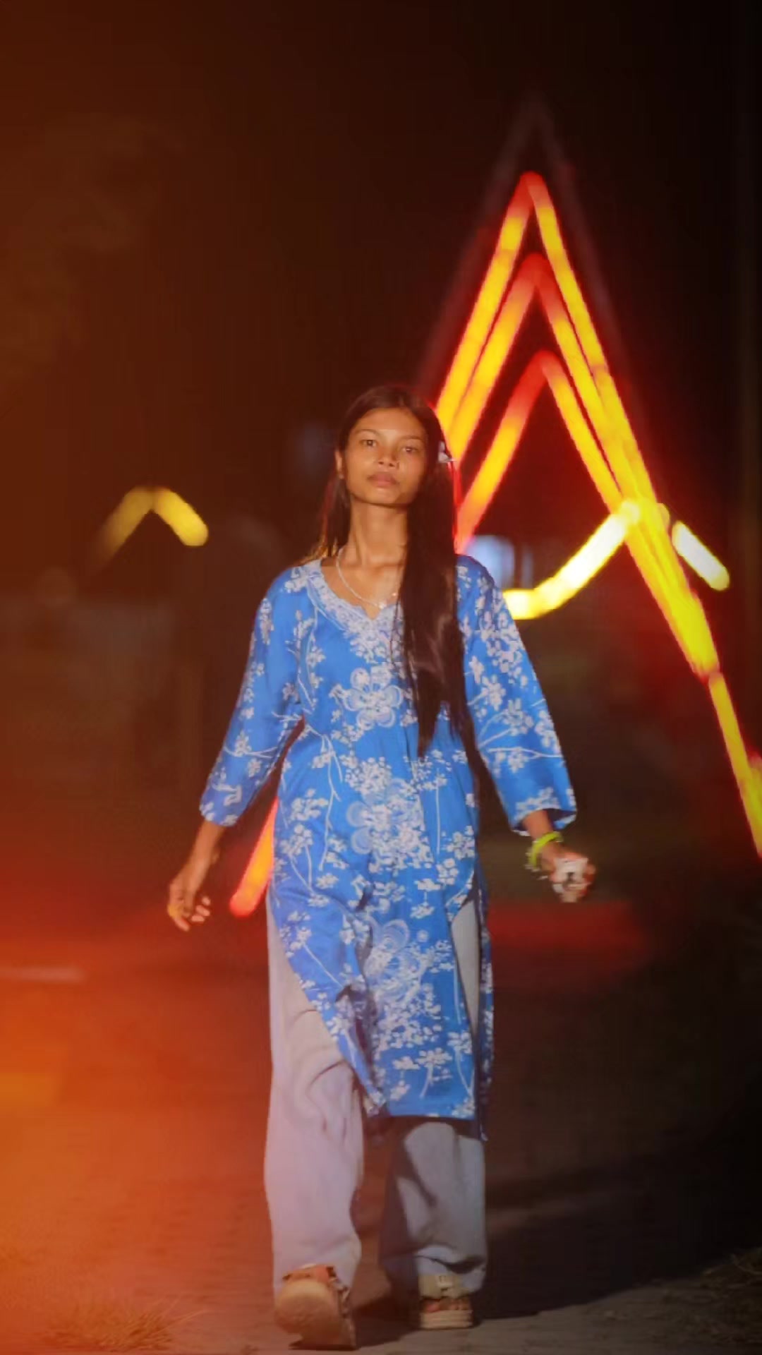 @RoZi__NuHh__!!🌷🤙