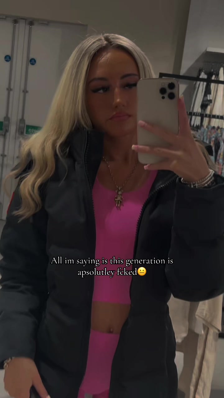 @👄💕✨DEMI LLOYD✨💕👄