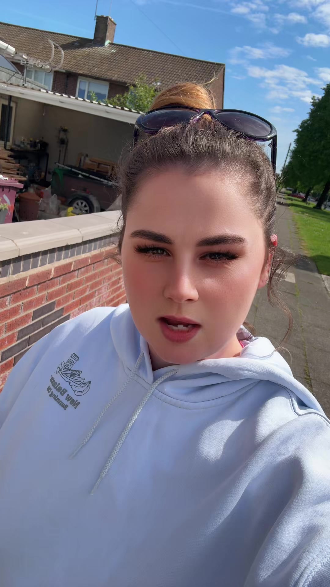 @lozzapxx