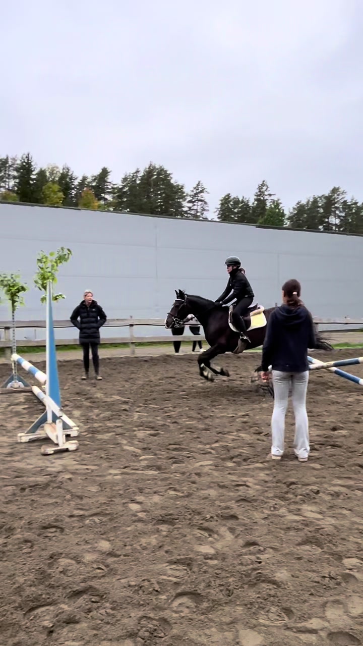 @Equi_…