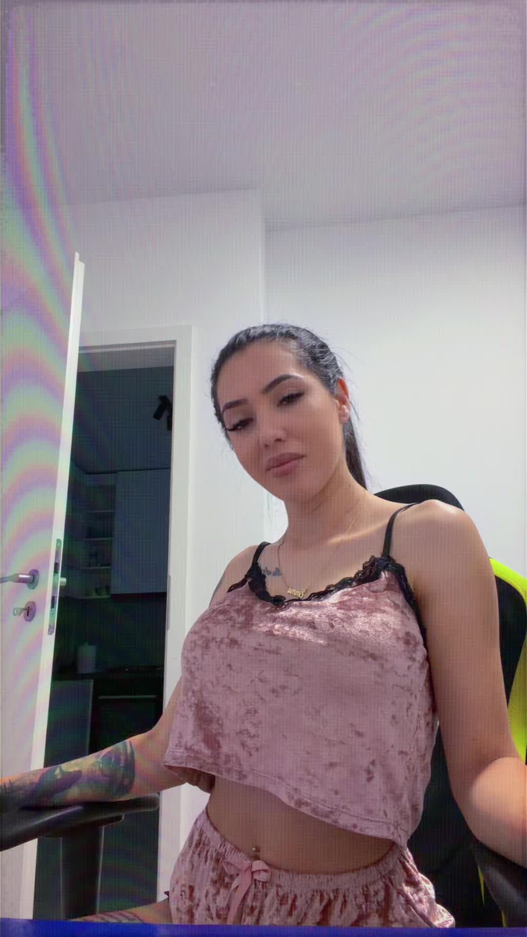 @Emma