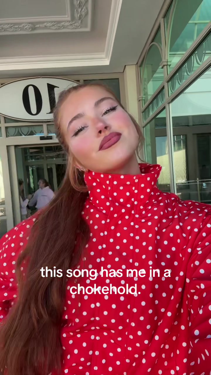 @Sophie Lennon