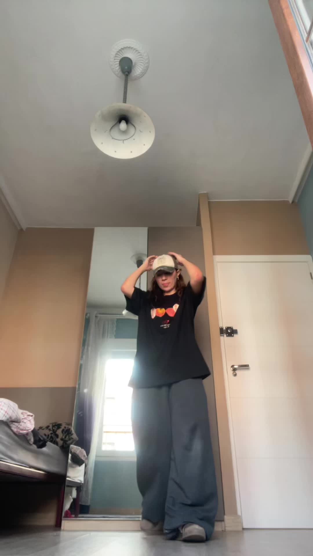 @Ro