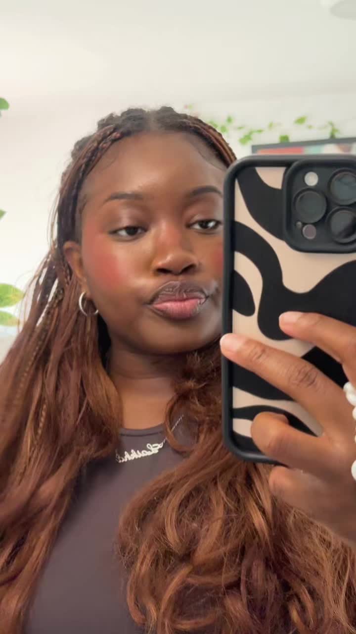 @Laylay