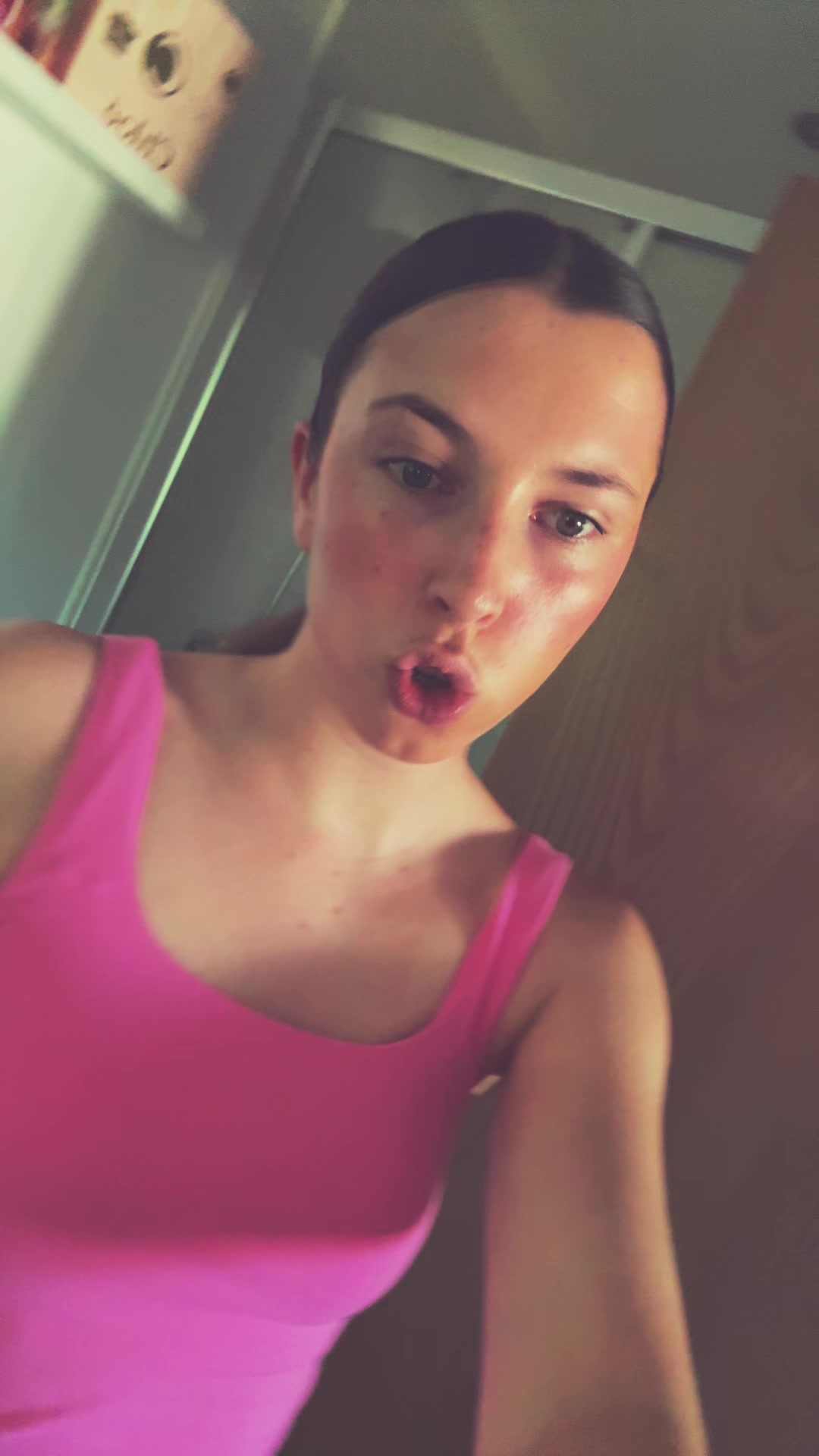 @Chloe secret spam 💗