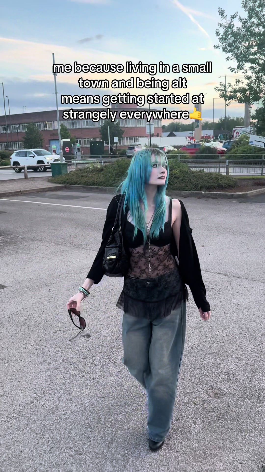 @girlwiththecoolbluehair