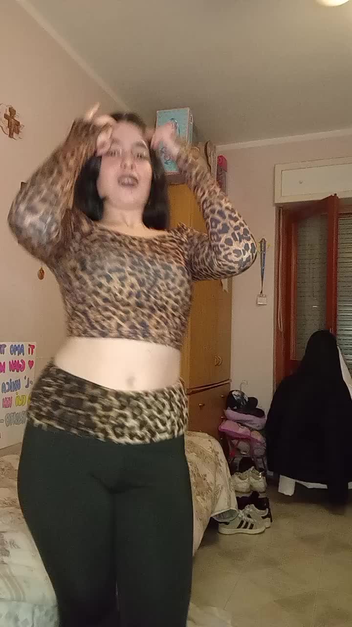 @𝐯𝐚𝐥𝐞𝐧𝐭𝐢𝐧𝐚💋