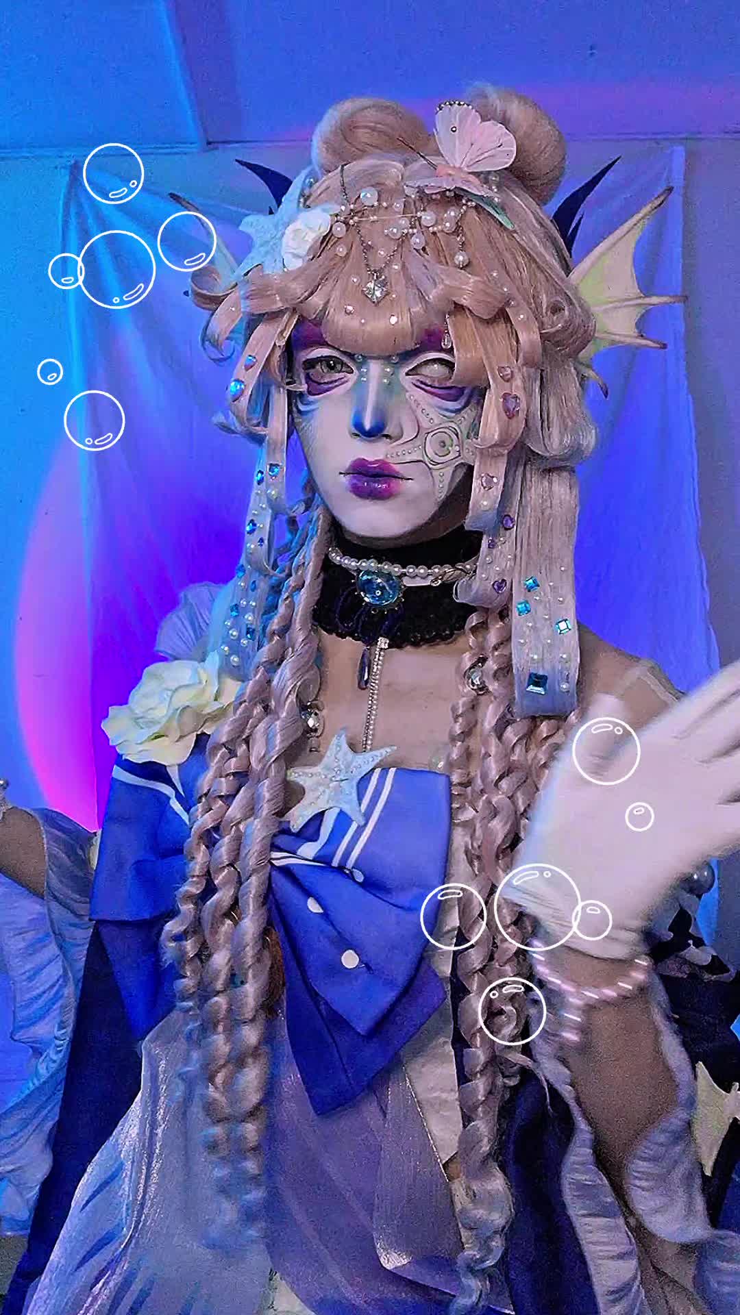 @Julius🌀🦋