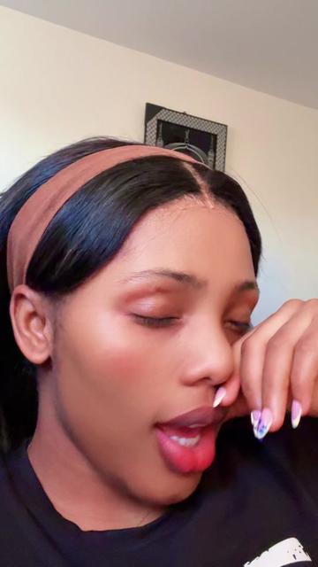 @IYZ QUEEN 💍🦋❤️🩷