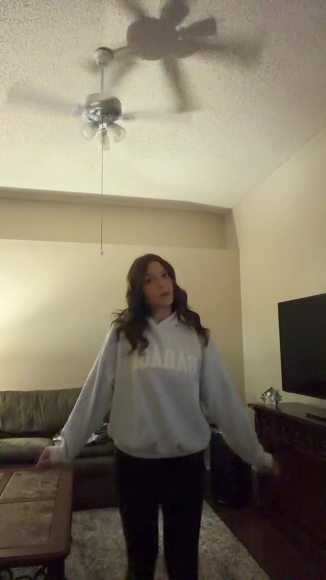 @theyluv_angg