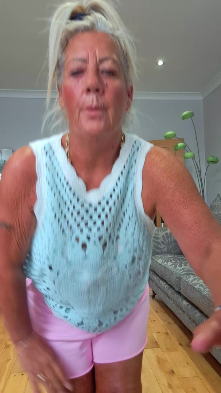 @Adele Teale560