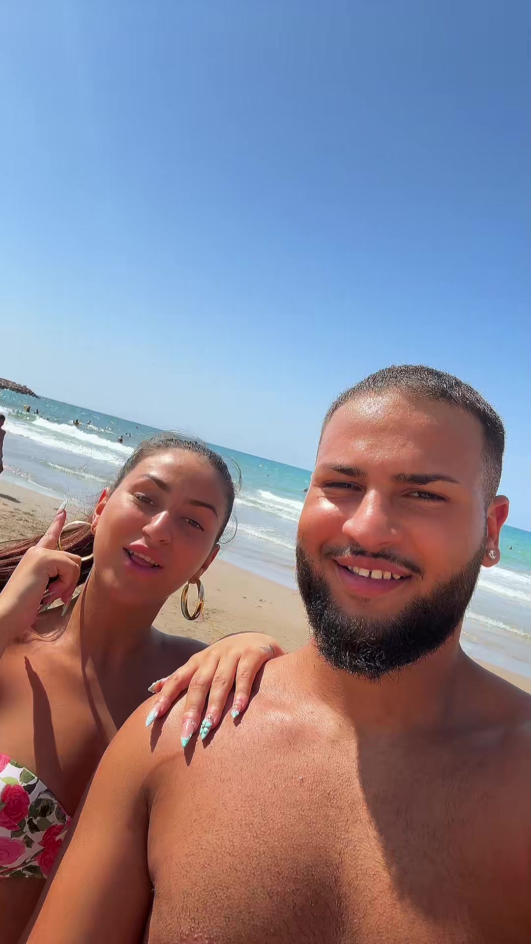 @Curro y Naiara❤️