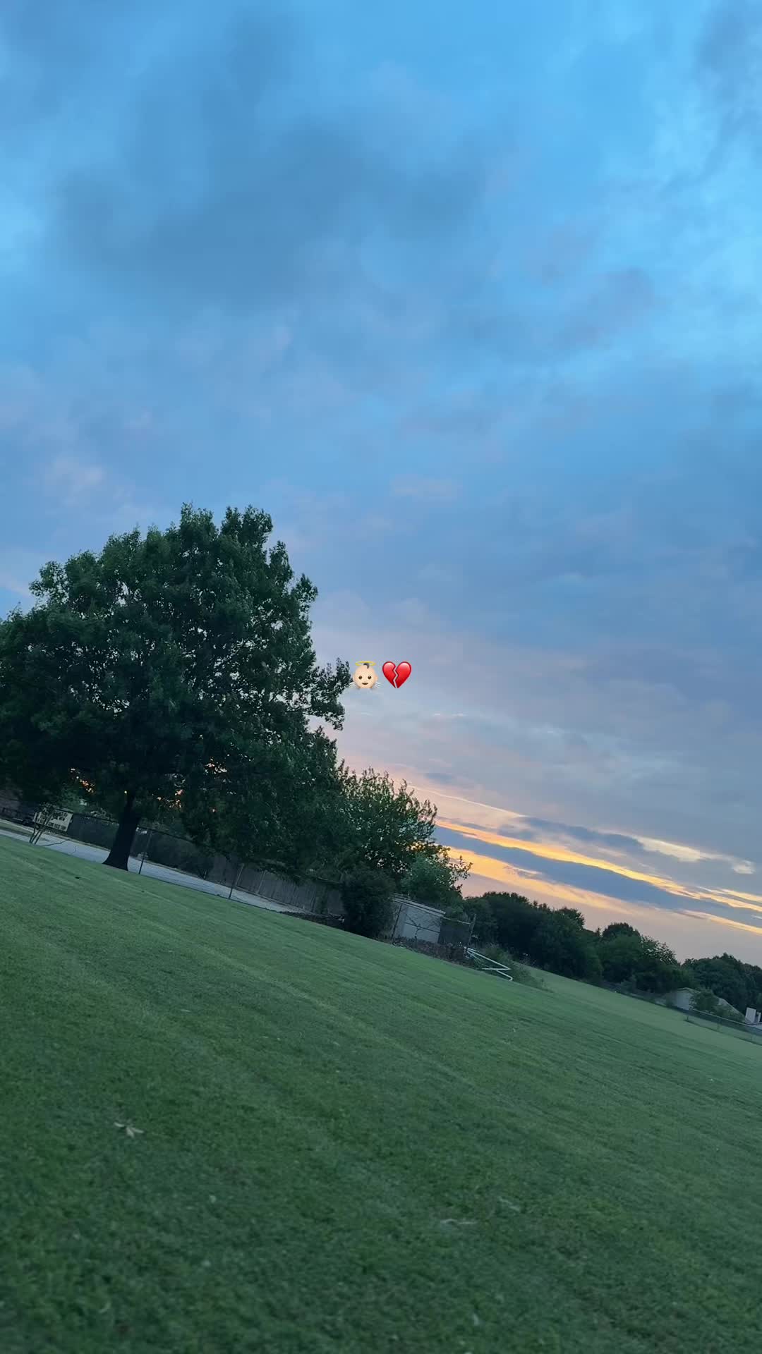 @👼🏻🪽.