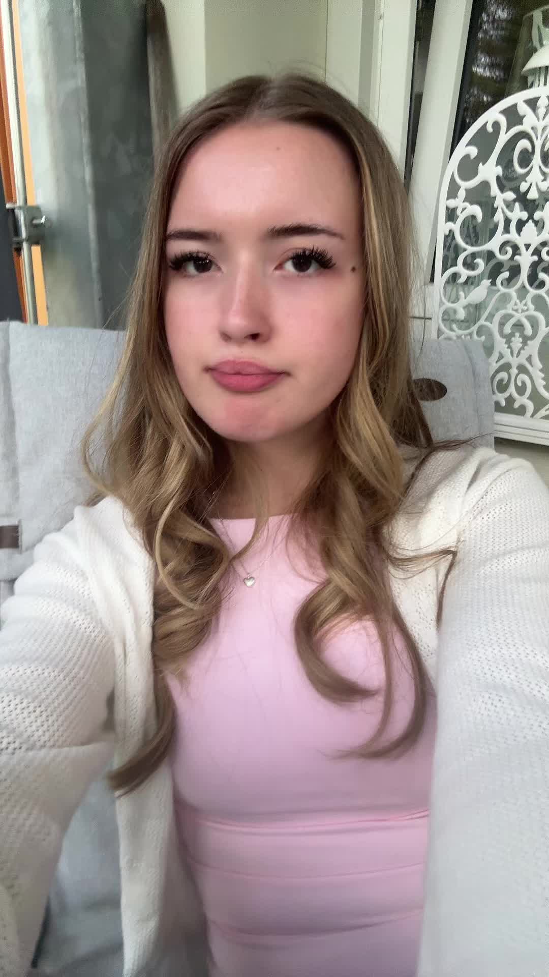 @Ella ♱