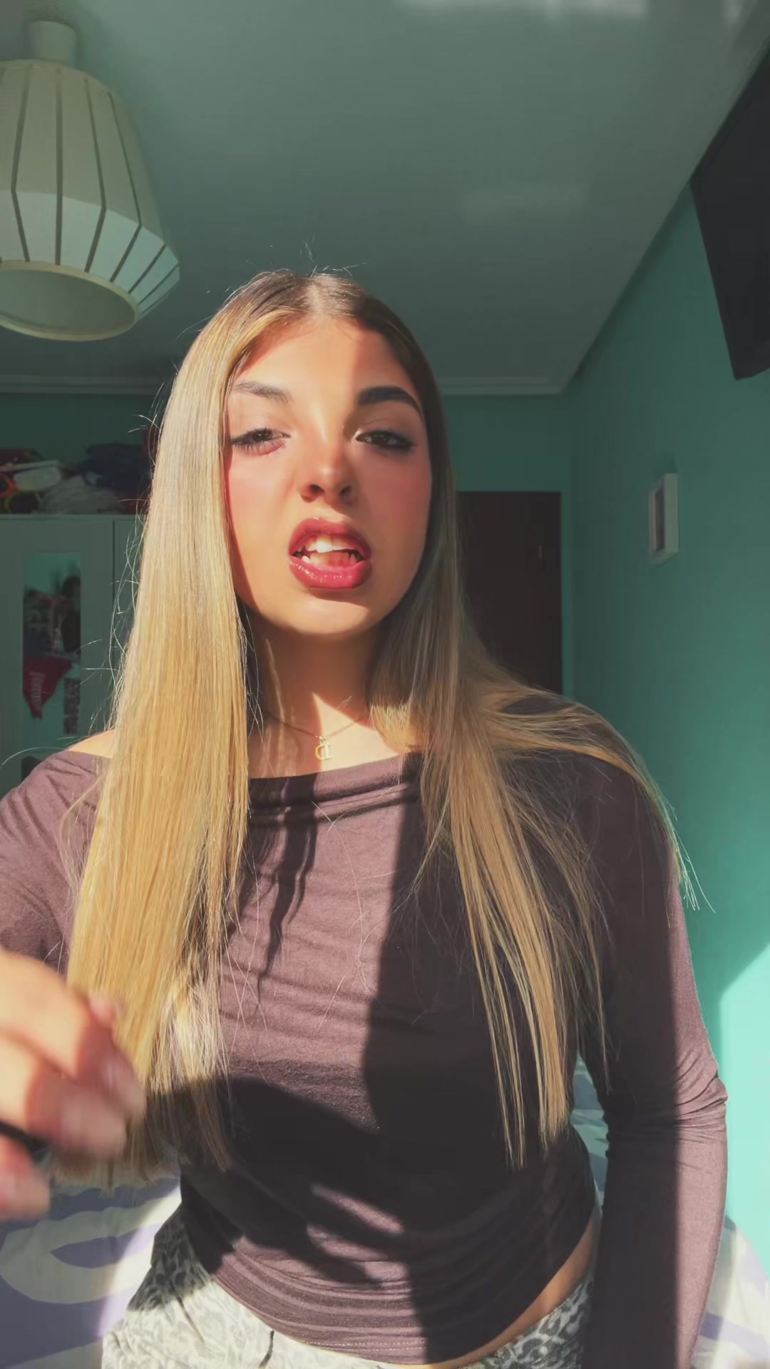 @𝒽𝒶𝒾𝓏𝑒𝒶.