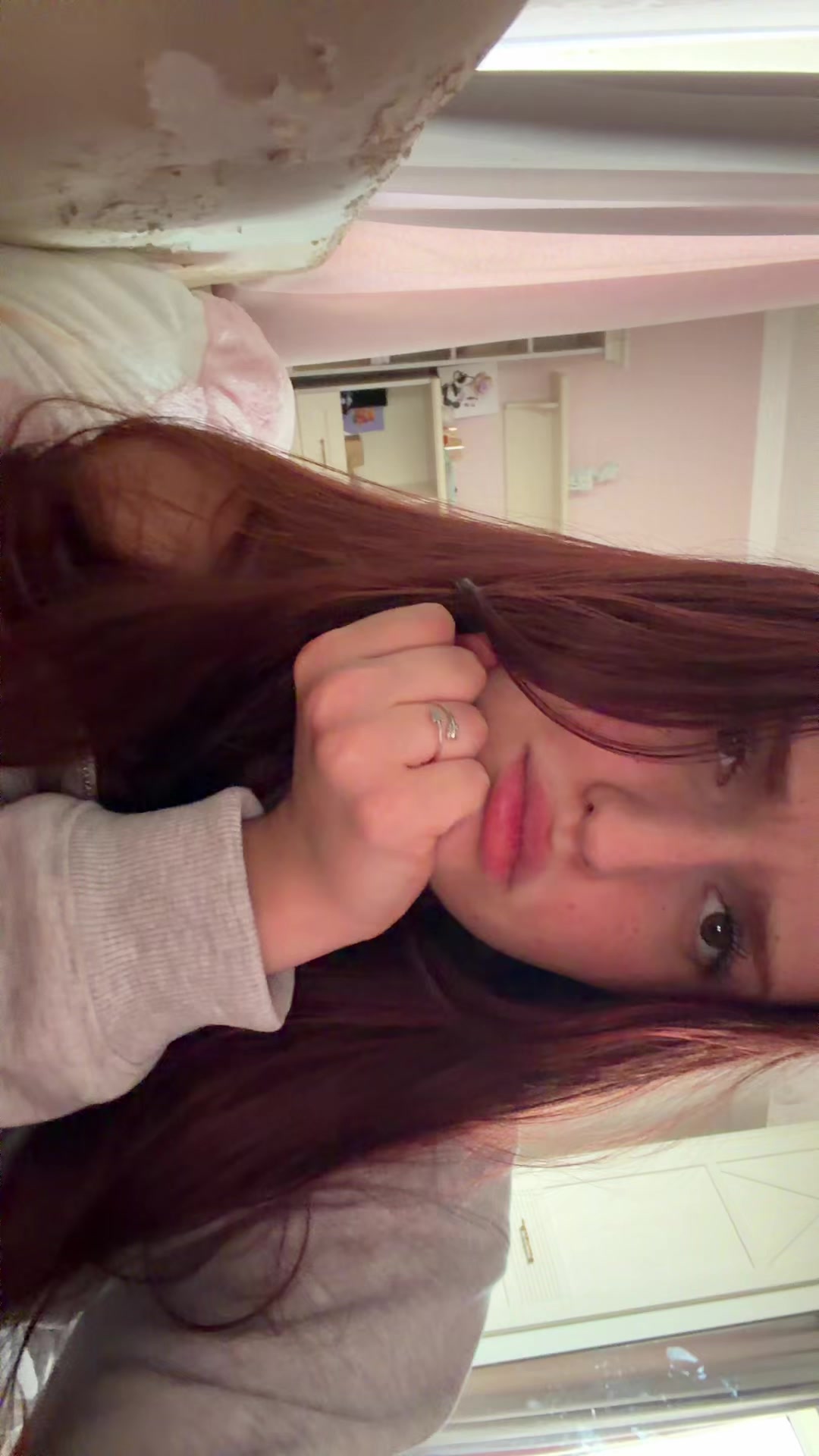 @qqutyrni