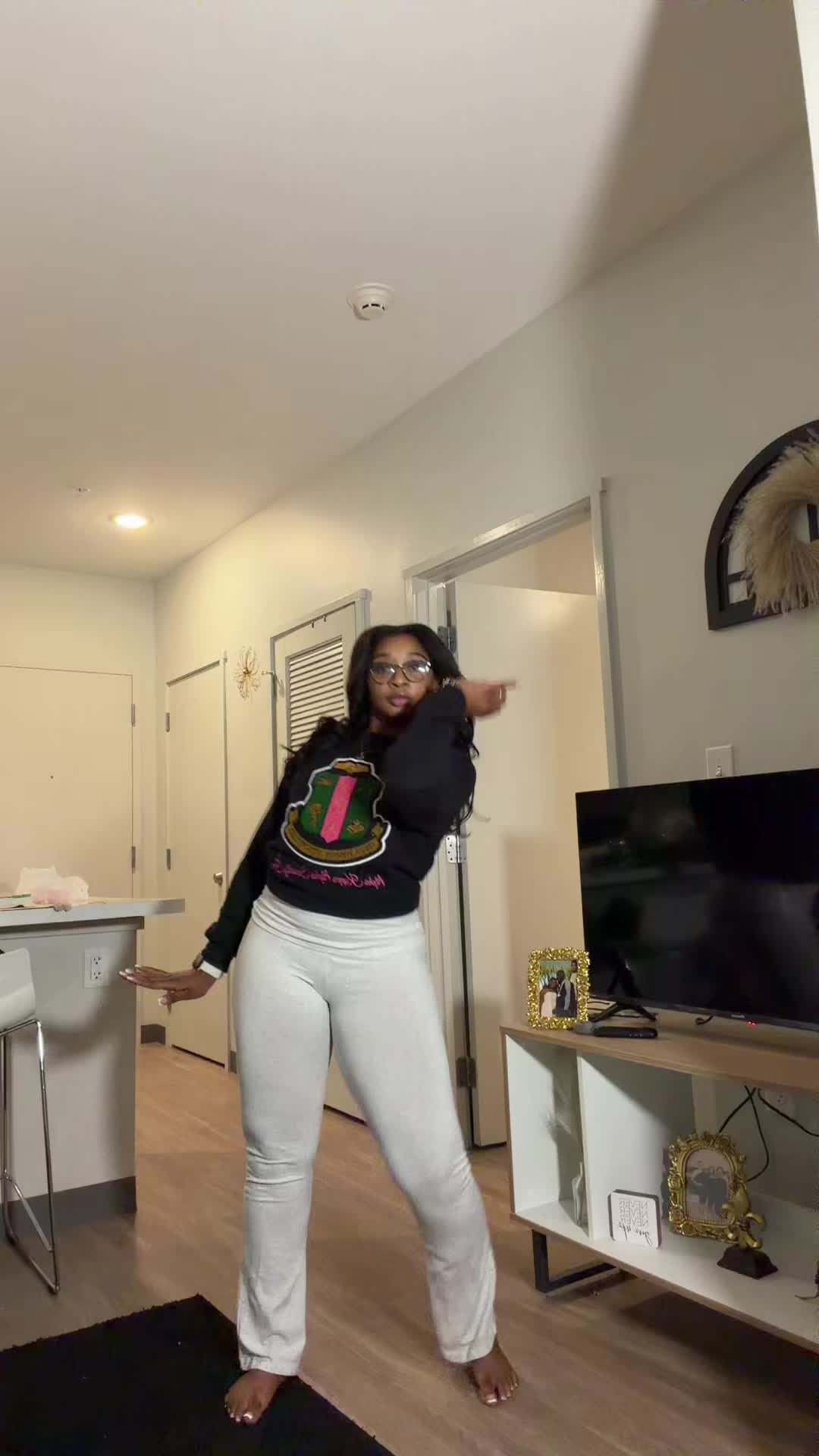 @jacky b