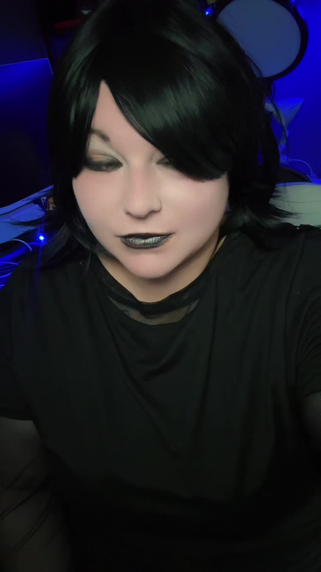 @hallochrissycat