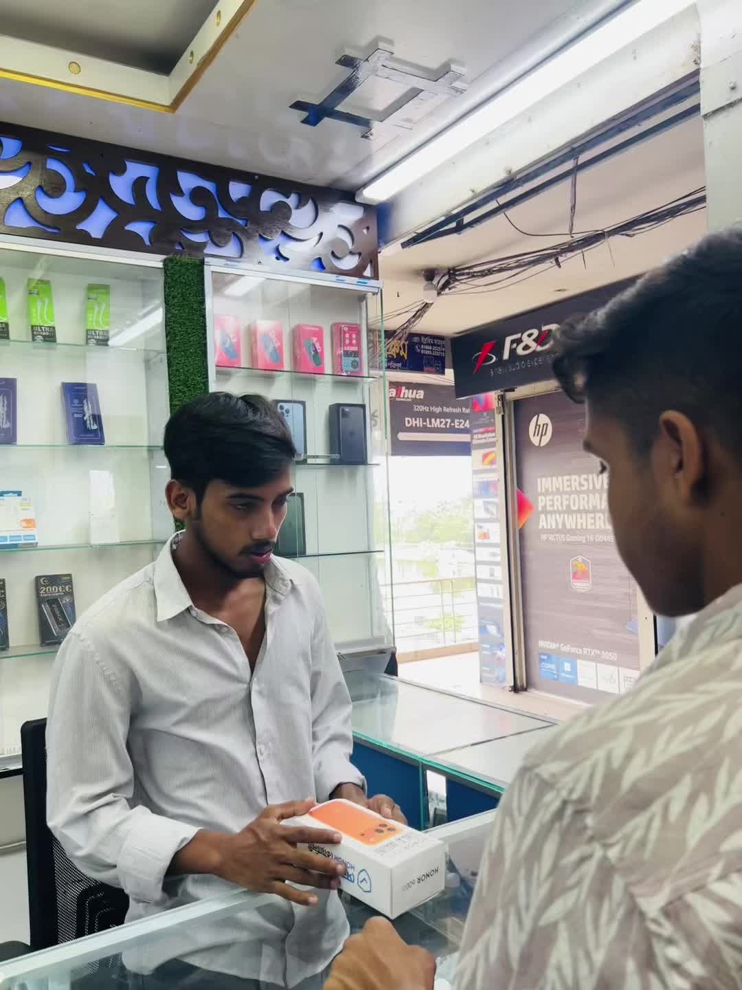 @Phone Corner