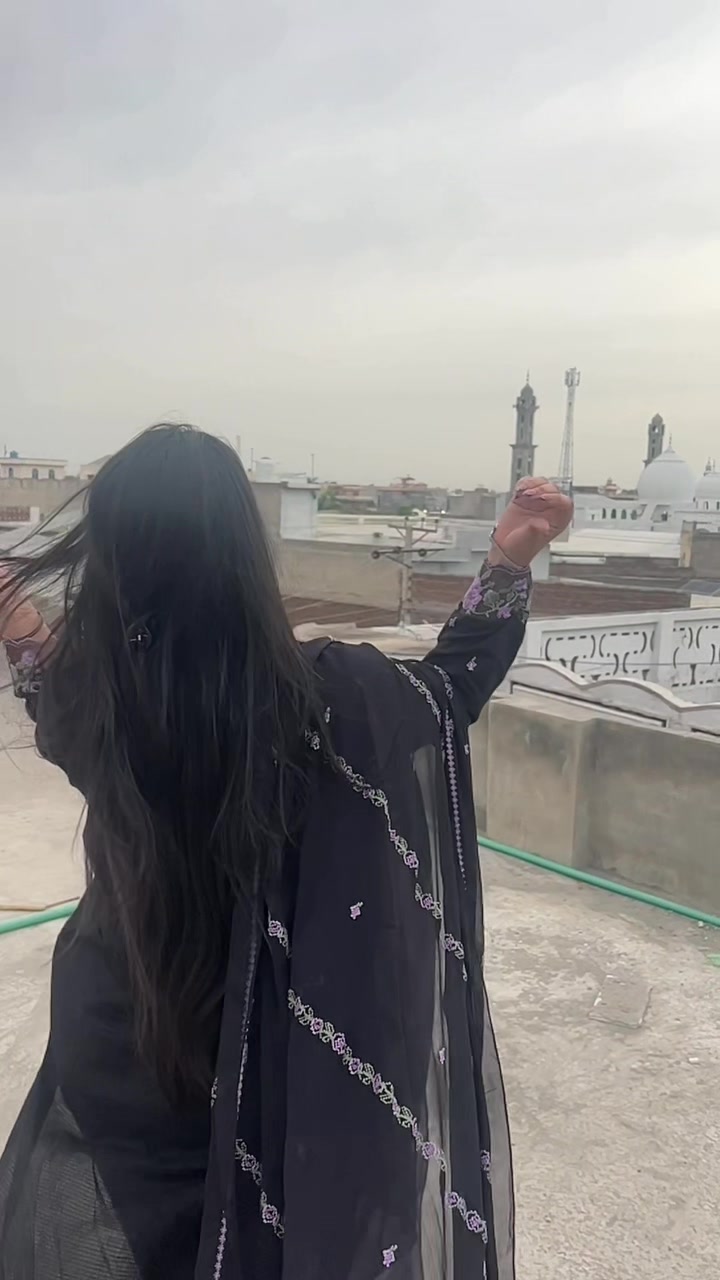 @𓆩 میرا عشق باغی 𓆪