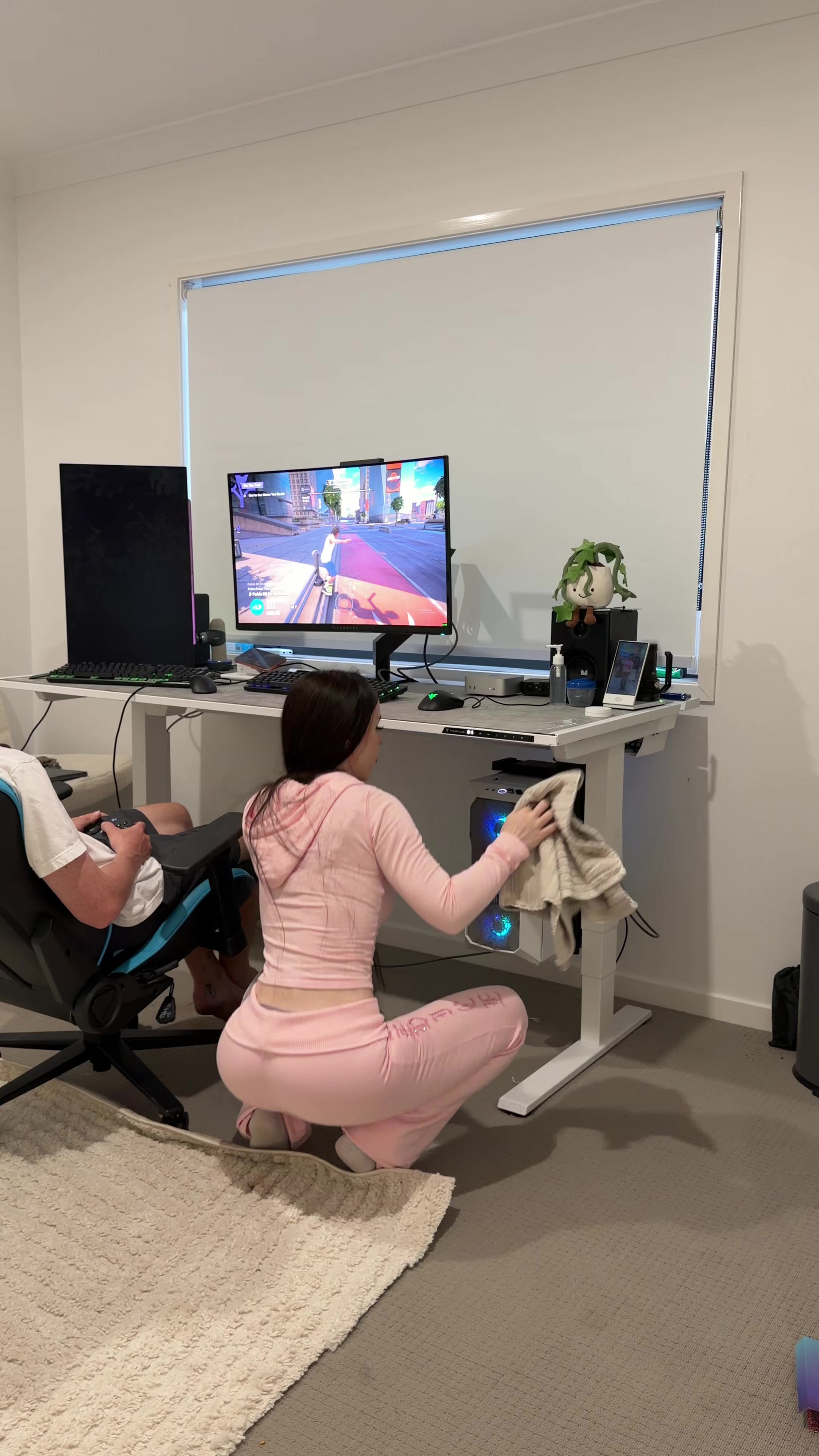 @Lara