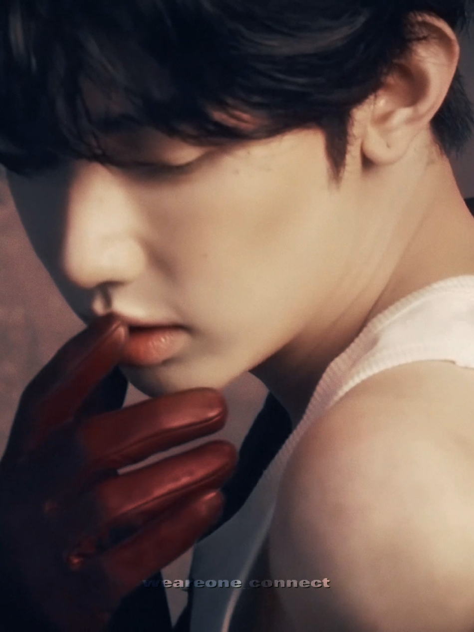 @zhang hao is my bias I swear