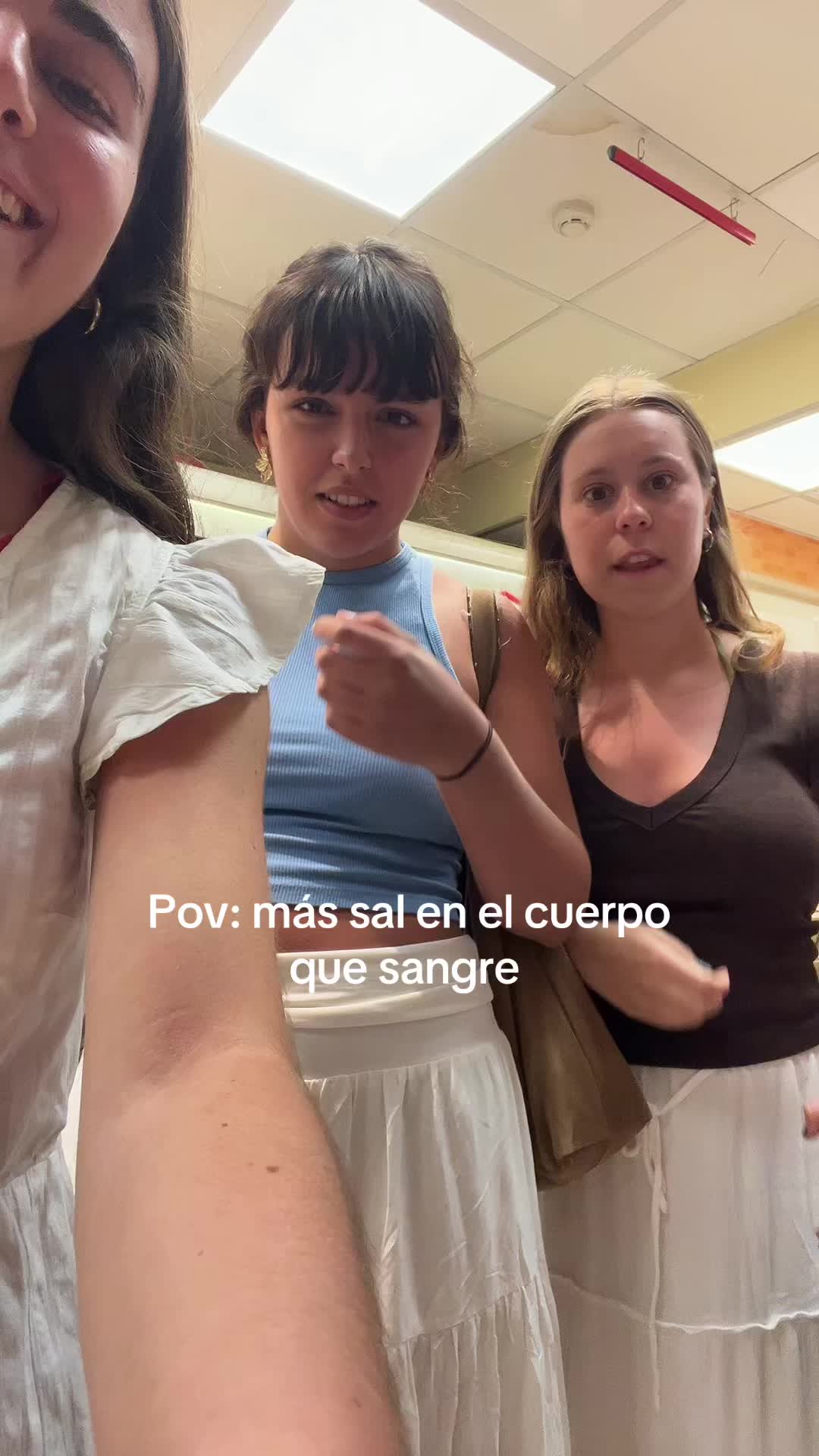 @elenaluugo