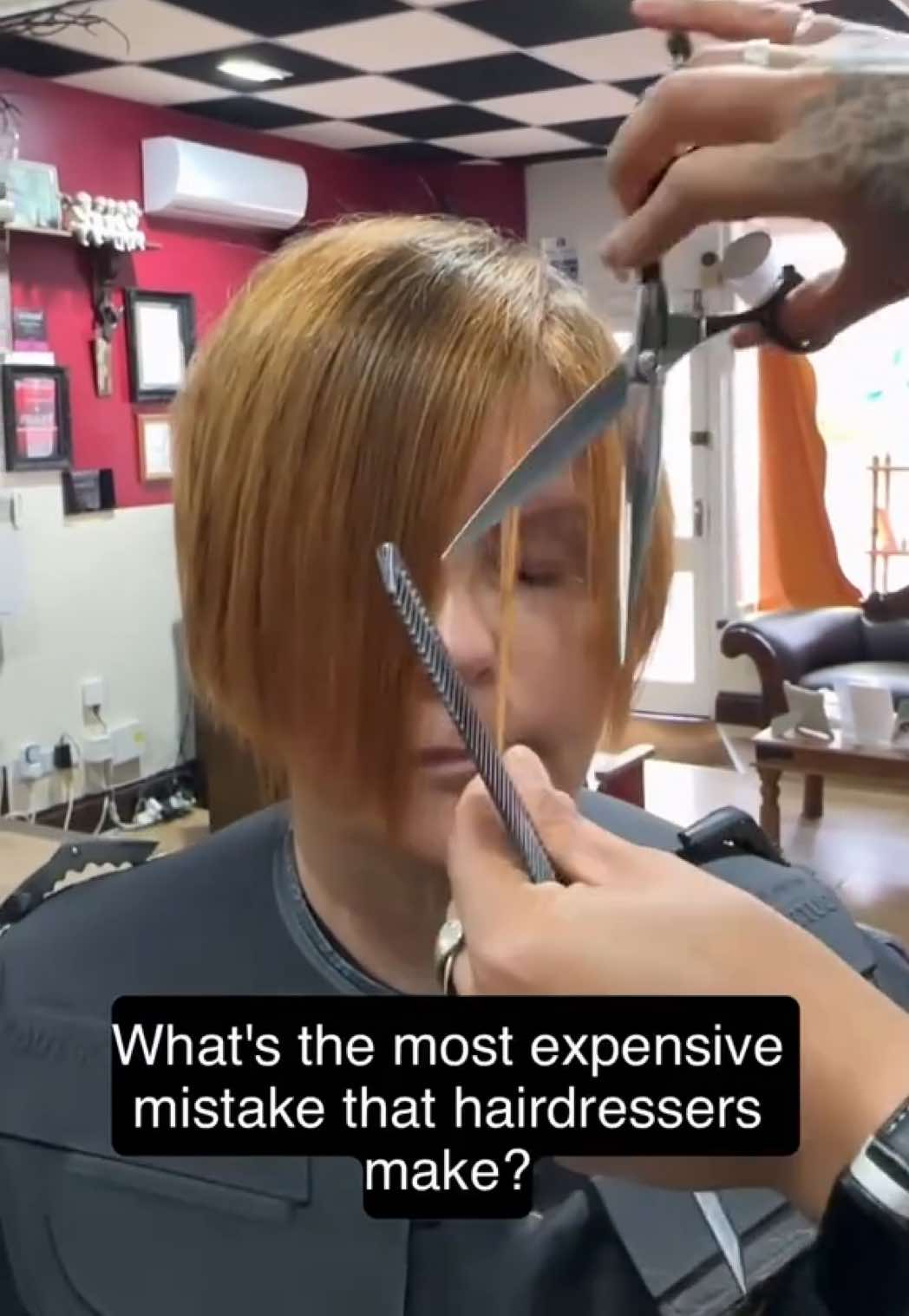 @Short Hair Cutting Specialist