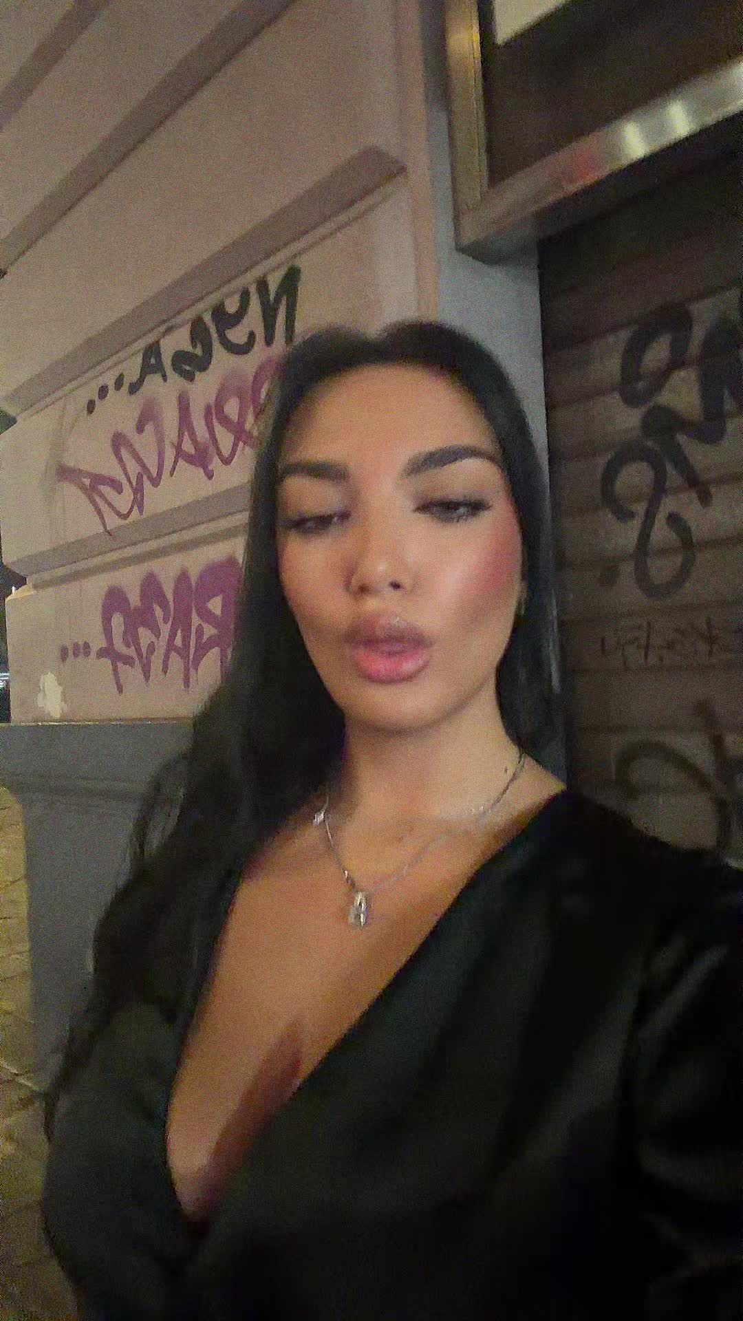@alxsja_