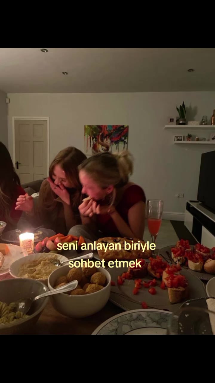 @🍷𝑺𝒐𝒍𝒊𝒕𝒖𝒅𝒆