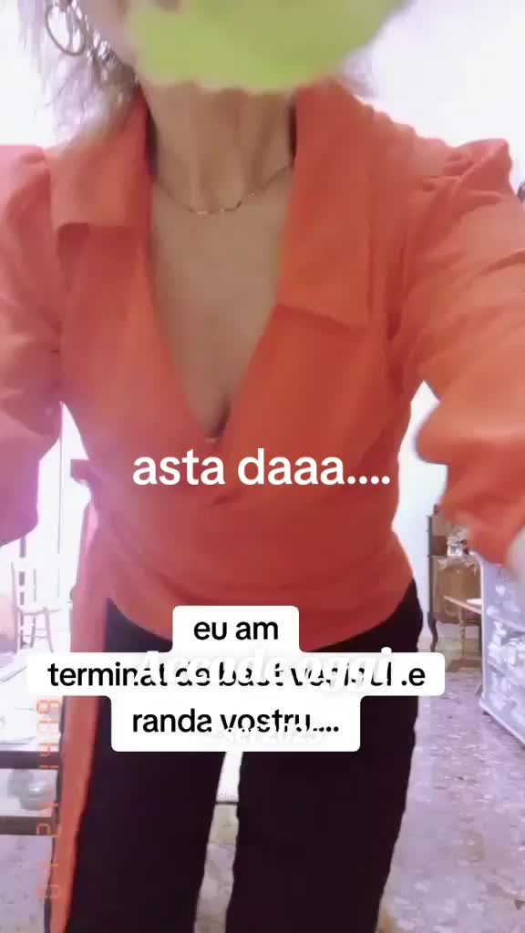 @GIULLIA FATA DE LA IA IASI