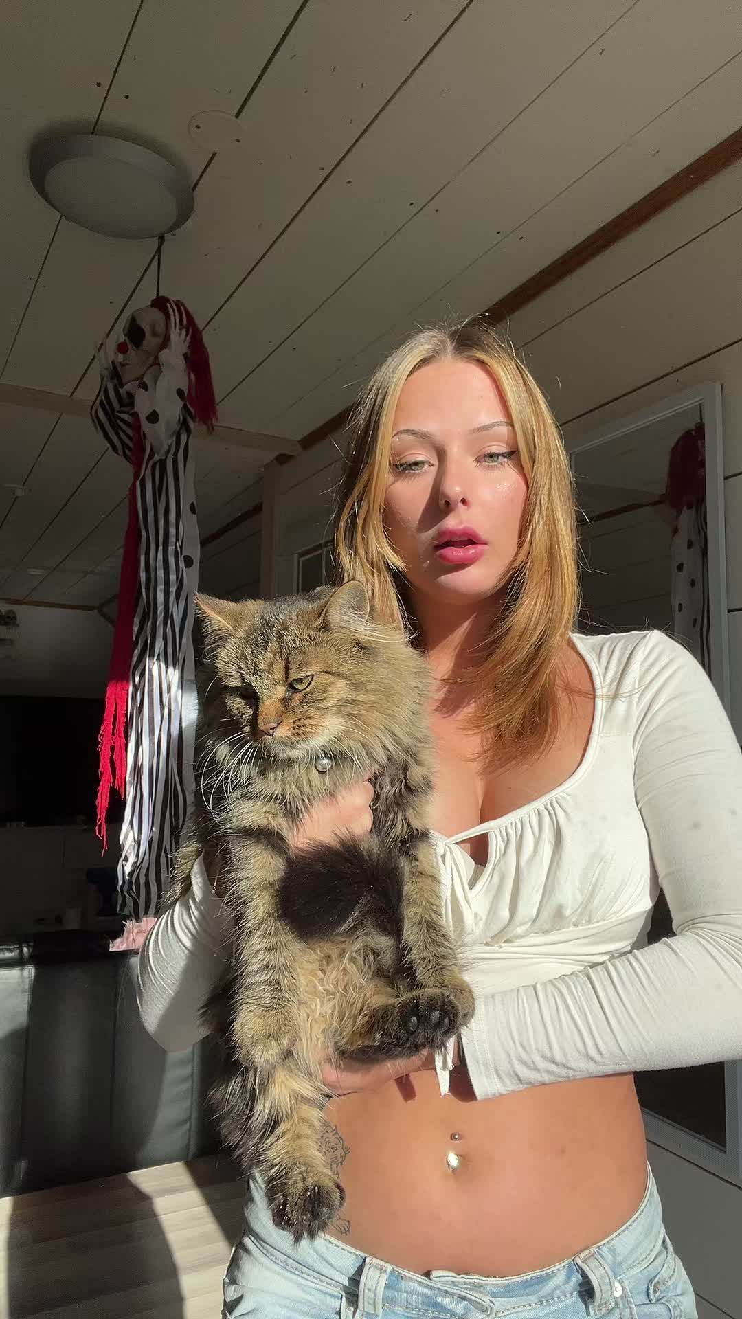 @𝓨𝓸𝓾𝓻 𝓯𝓪𝓿𝓸𝓻𝓲𝓽𝓮