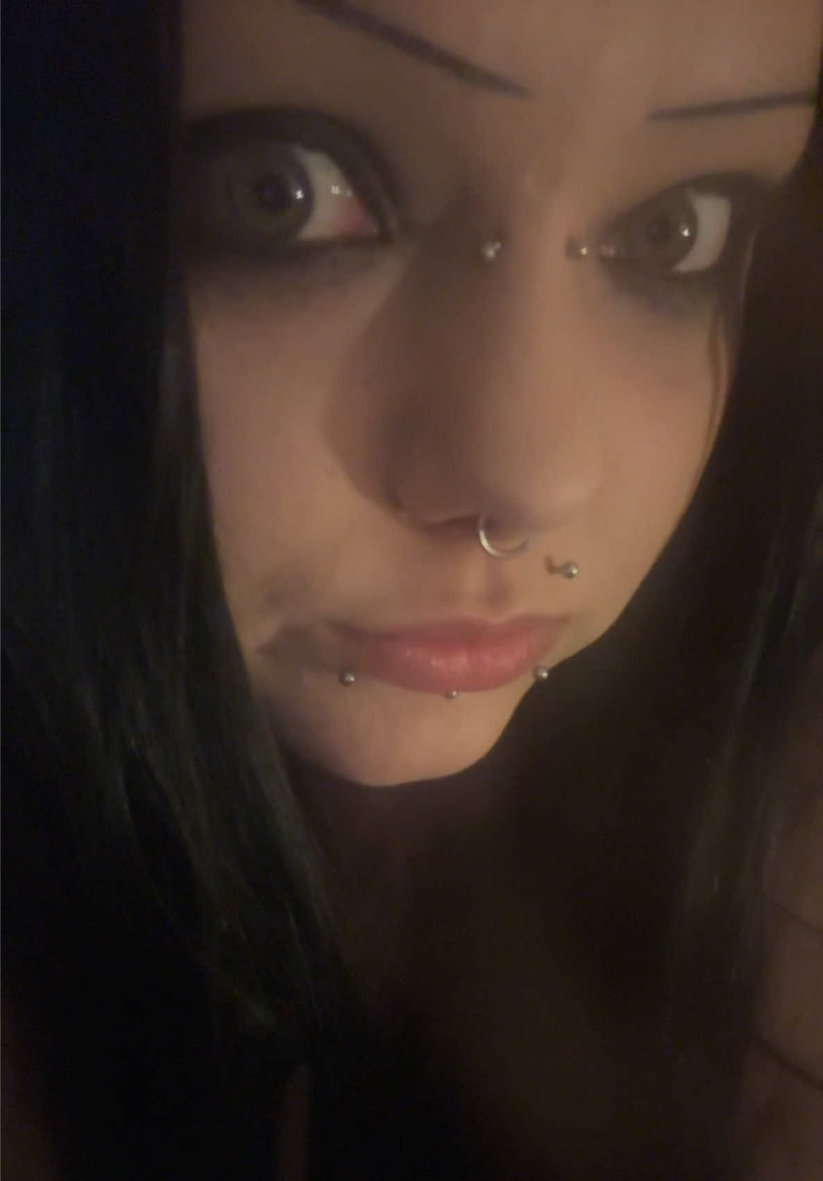 @Goth (;´༎ຶٹ༎ຶ`)